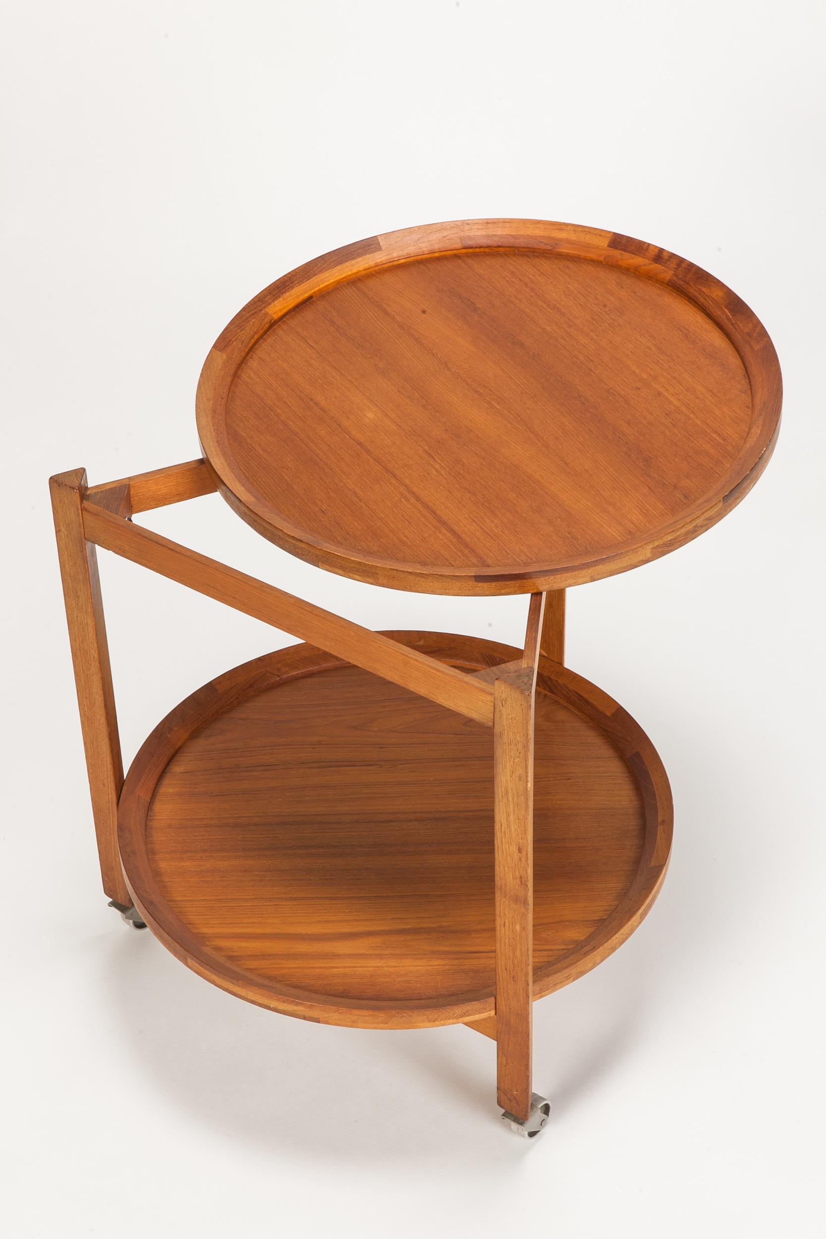 Danish Round Service Trolley Teak Sika Mobler, 1960s In Good Condition For Sale In Basel, CH