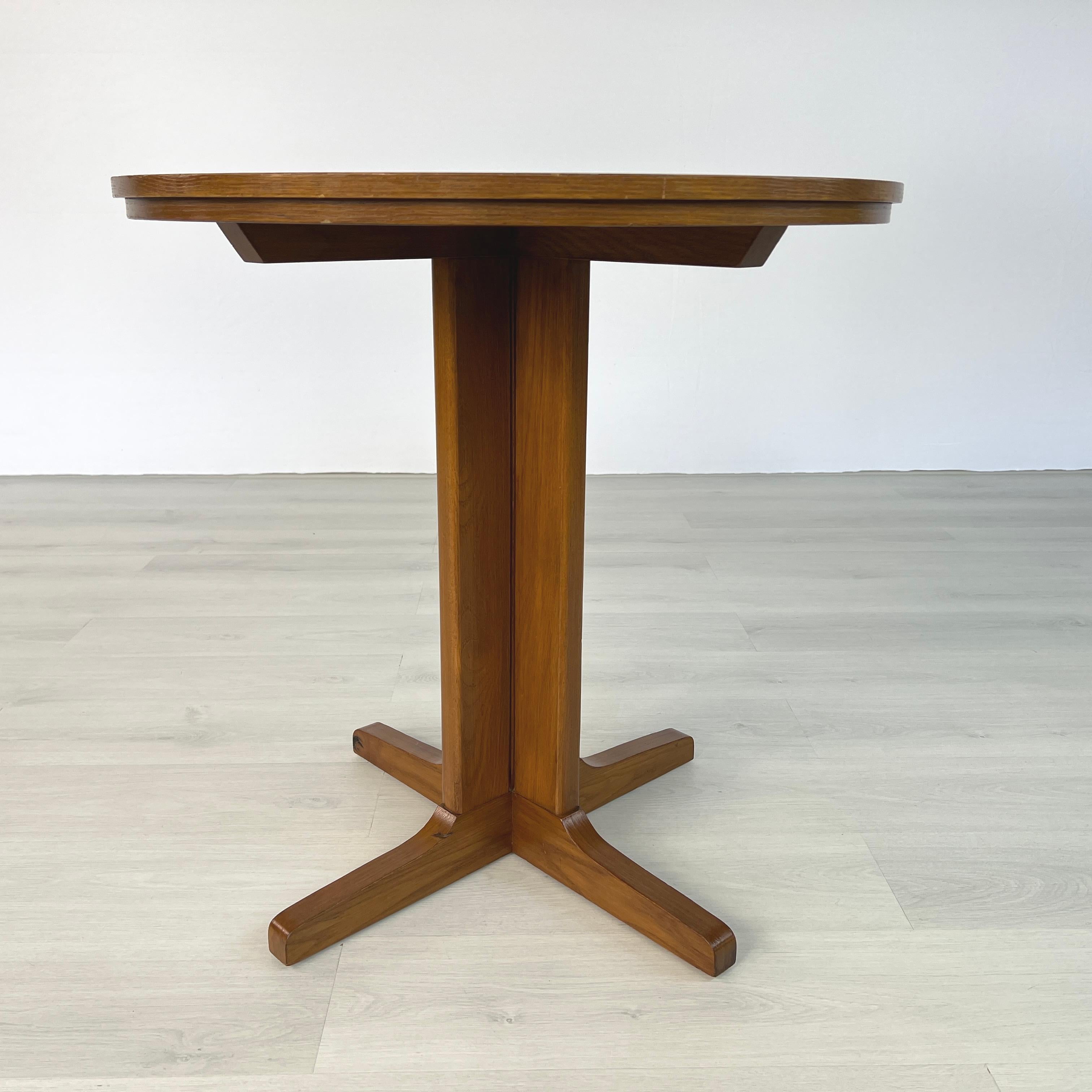 Mid-Century moderno Tavolino rotondo danese in vendita