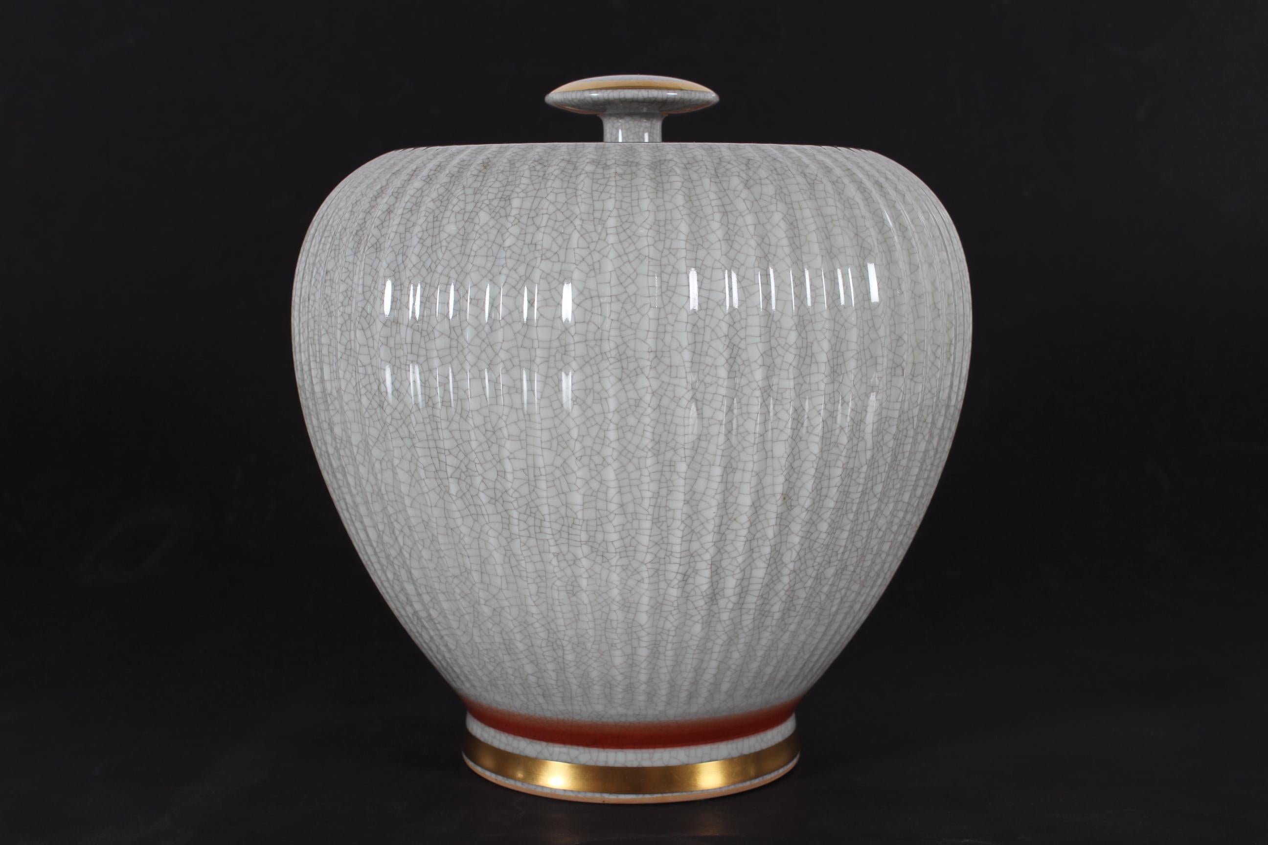 Art Déco Grande vaso con coperchio in porcellana danese Royal Copenhagen con smalto craclè 1950 in vendita