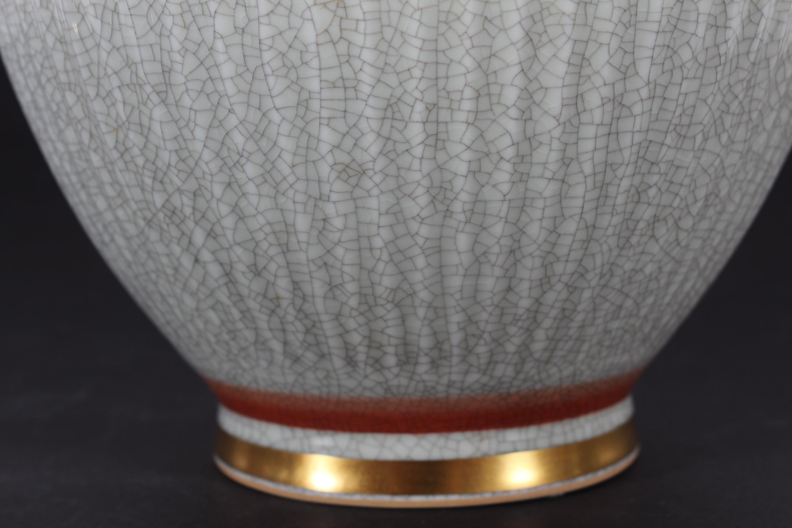Porcellana Grande vaso con coperchio in porcellana danese Royal Copenhagen con smalto craclè 1950 in vendita
