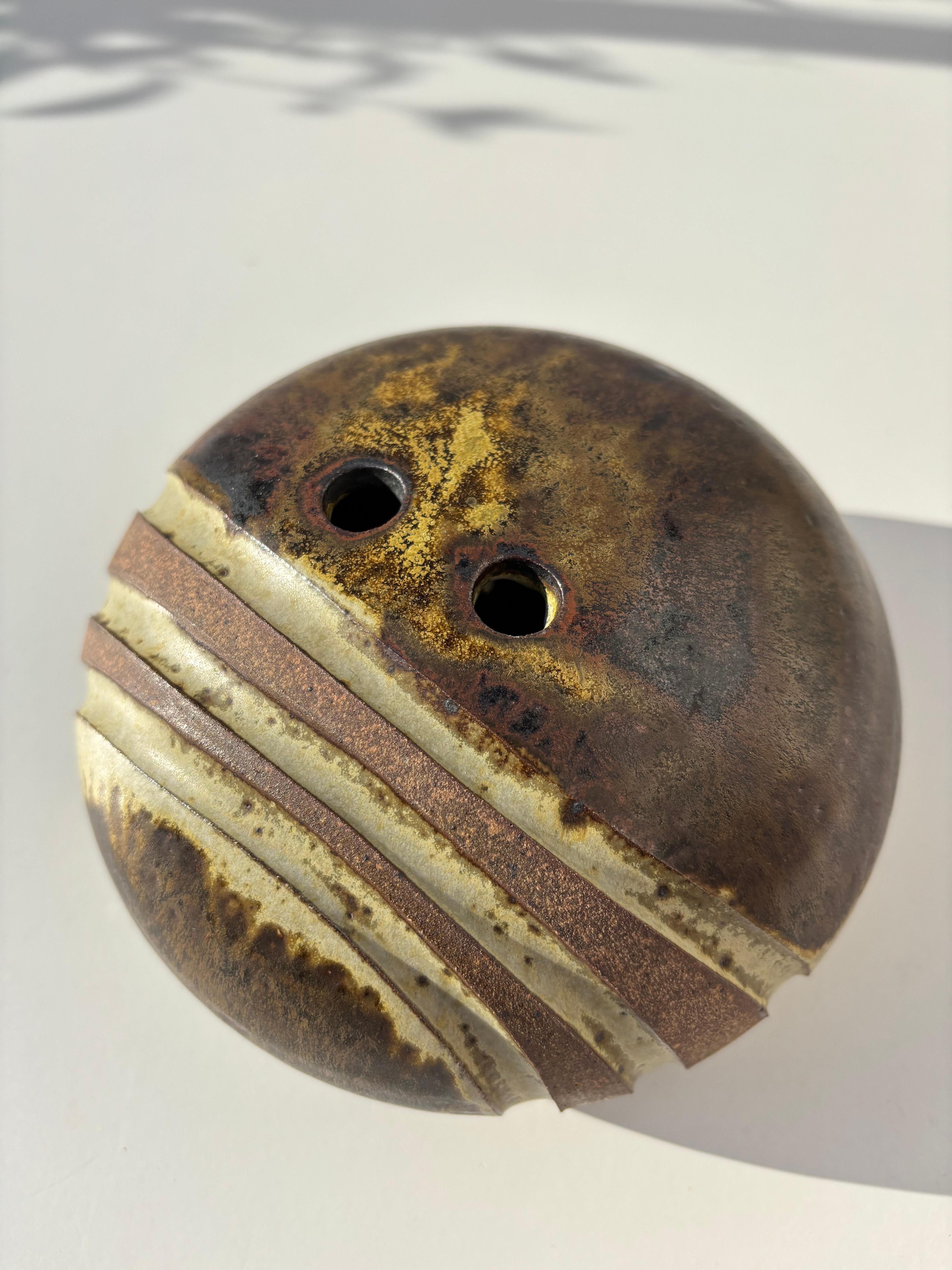 Dänische rustikale erdfarbene Steinzeugvase oder Kerzenständer, 1970er Jahre im Angebot 2