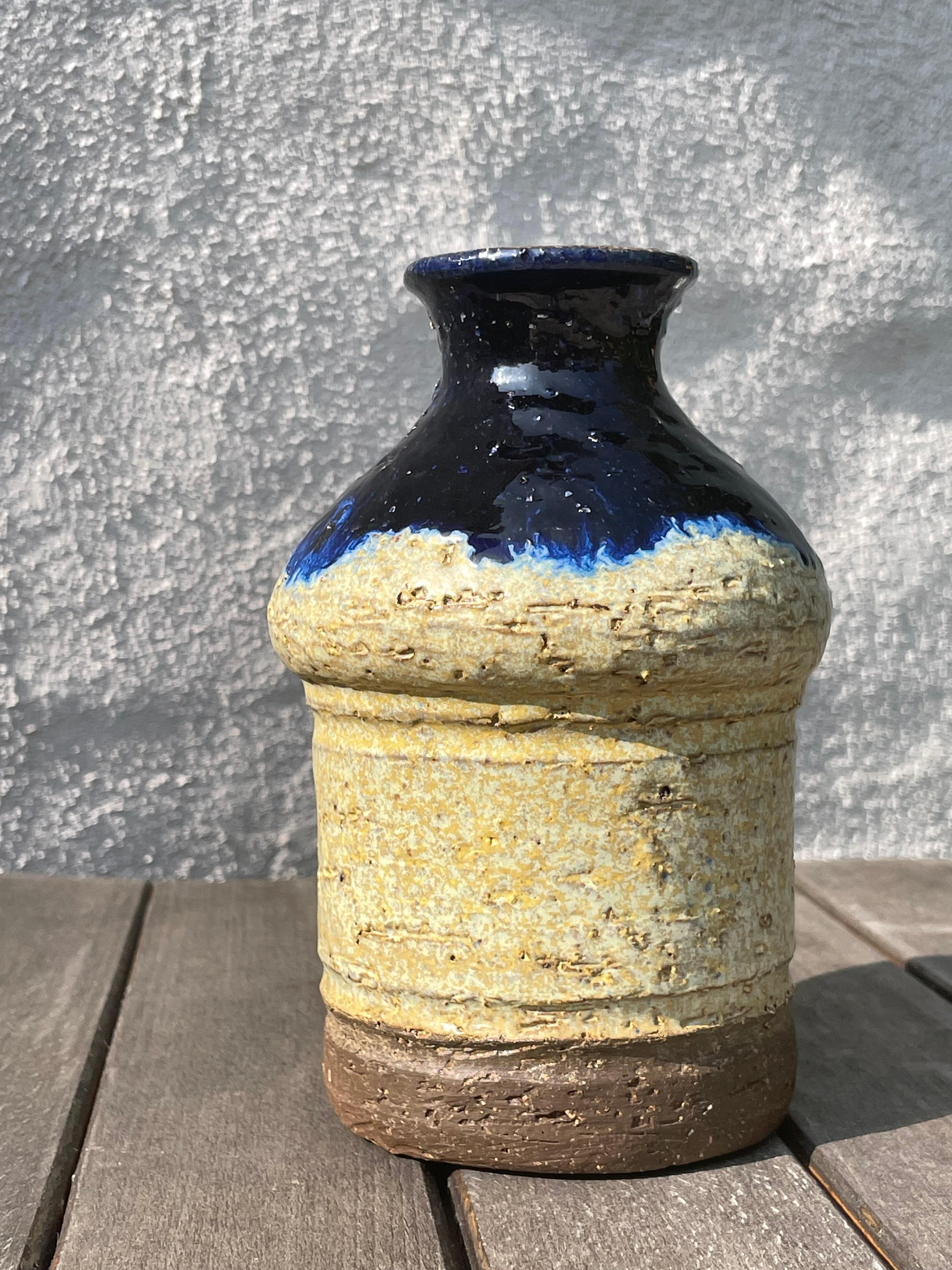 Dänische rustikale Vase aus Steingut mit blauer Glasur, 1960er Jahre im Angebot 6