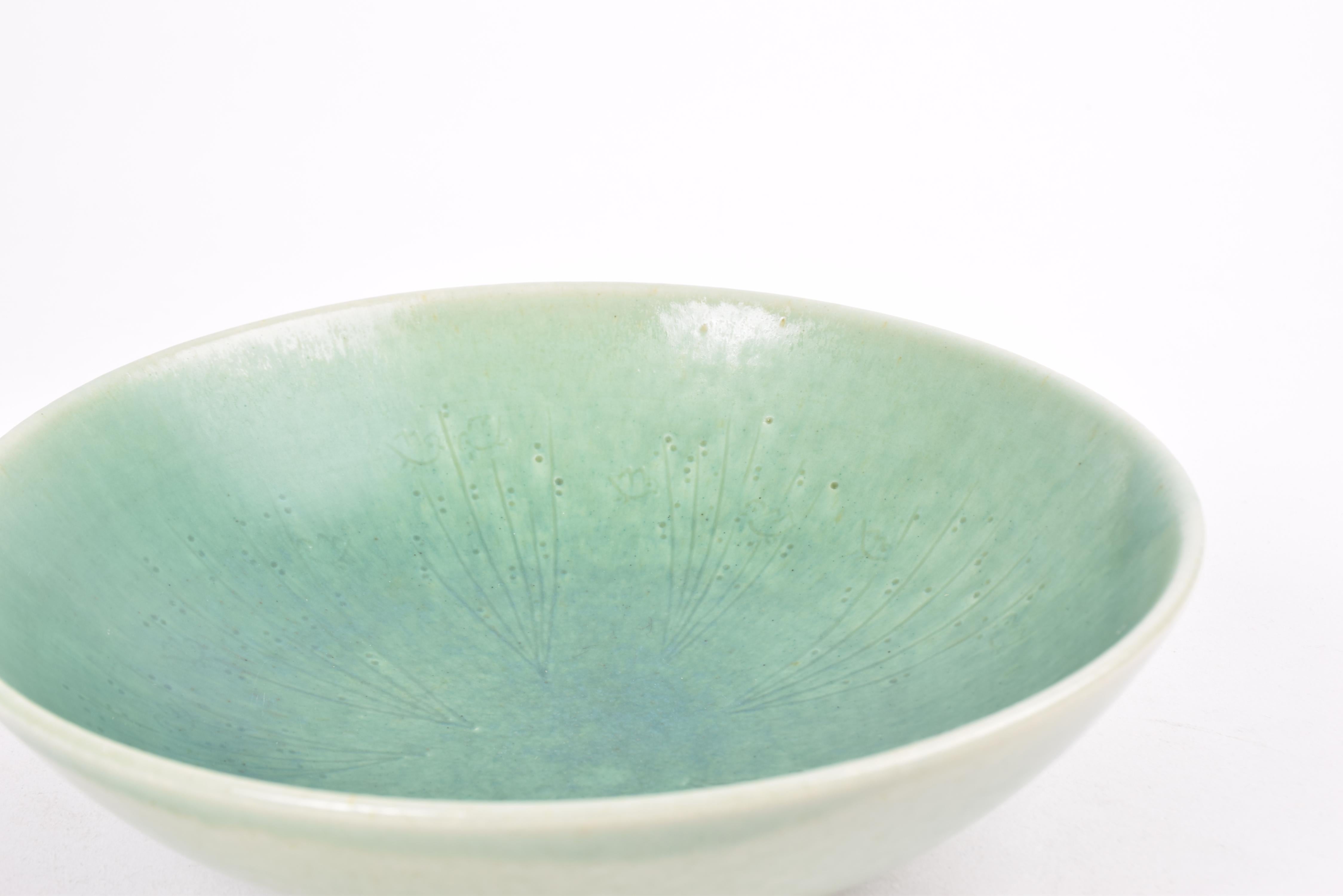 20th Century Danish Saxbo Green Bowl, Eva Stæhr-Nielsen Attributed, Midcentury Ceramic, 1950s For Sale