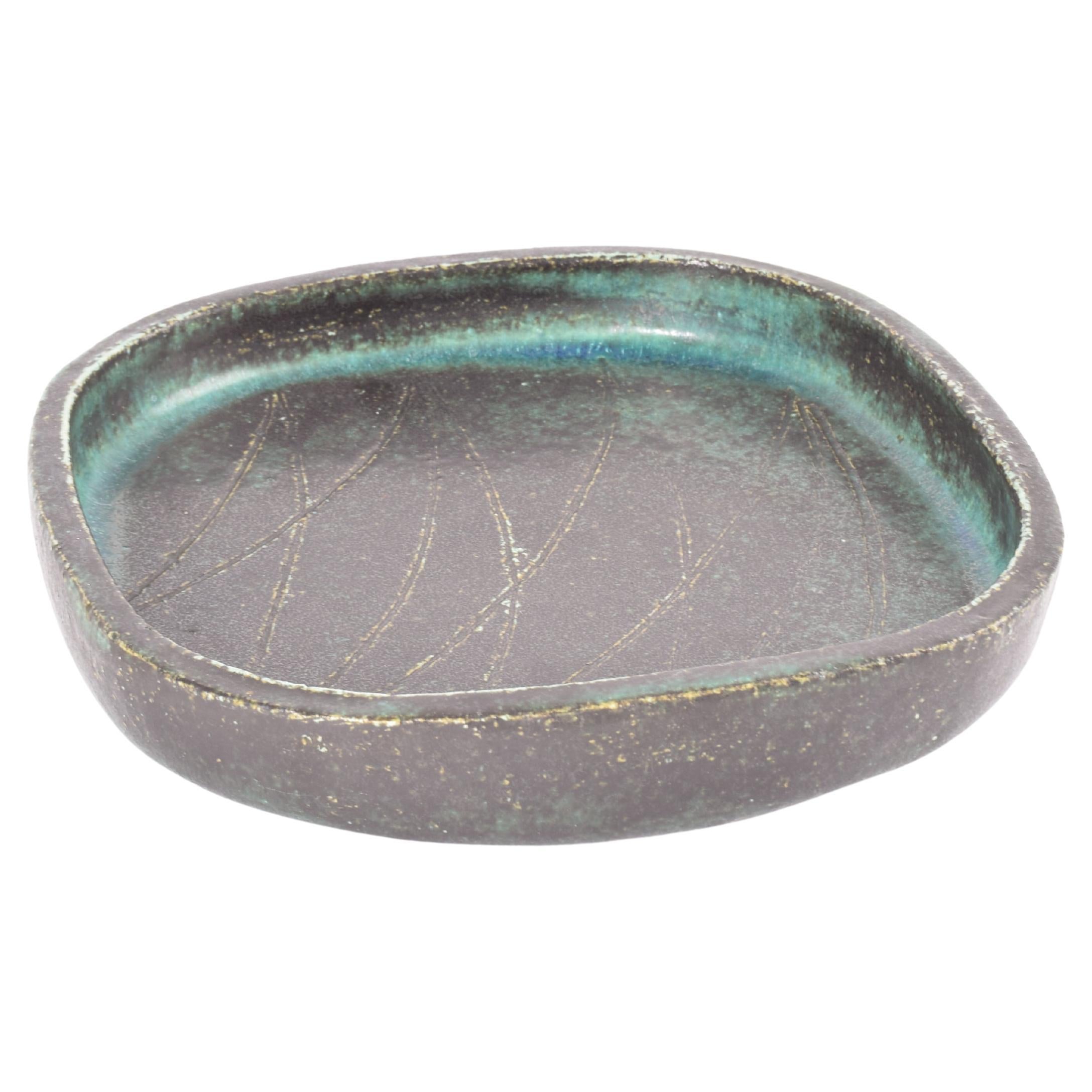 Piatto quadrato grande Saxbo danese in stile rustico Greene & Greene, ceramica moderna 1960s in vendita