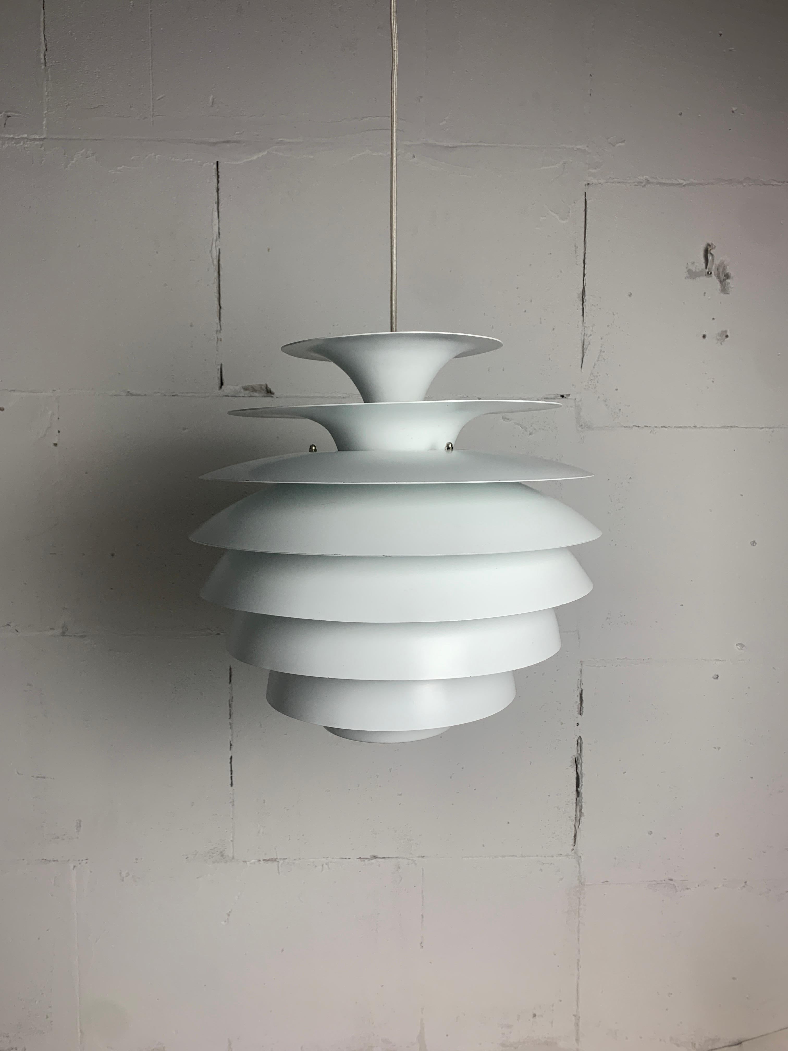 Lampe suspendue danoise scandinave « Barcelone » de Bent Karlby, 1 en vente 1