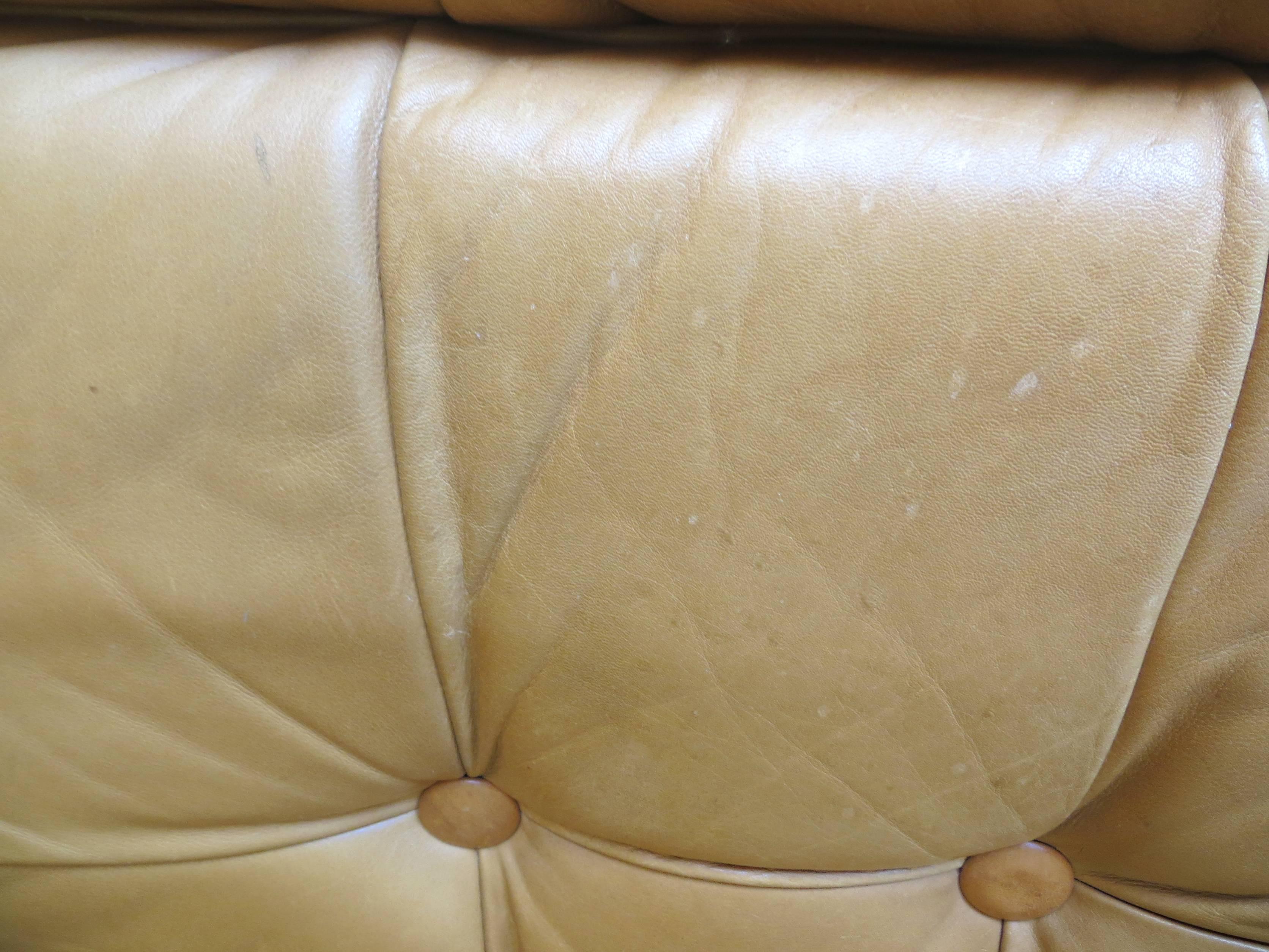 Danish Scandinavian Oak and Leather Cottage Lodge Three-Seat Sofa, 1960s 9