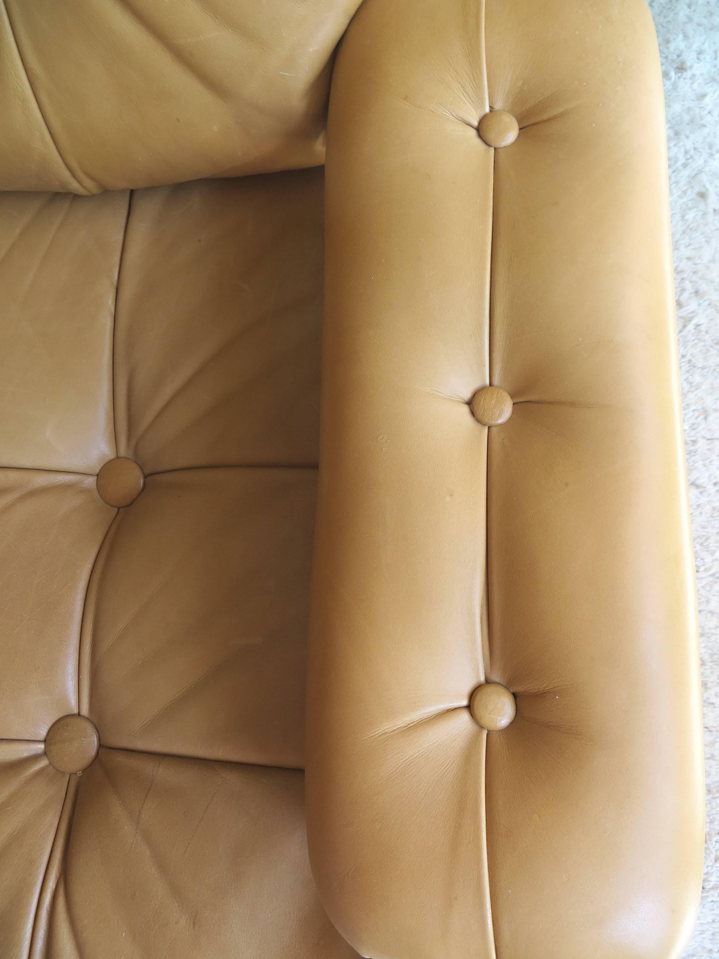 Danish Scandinavian Oak and Leather Cottage Lodge Three-Seat Sofa, 1960s 10
