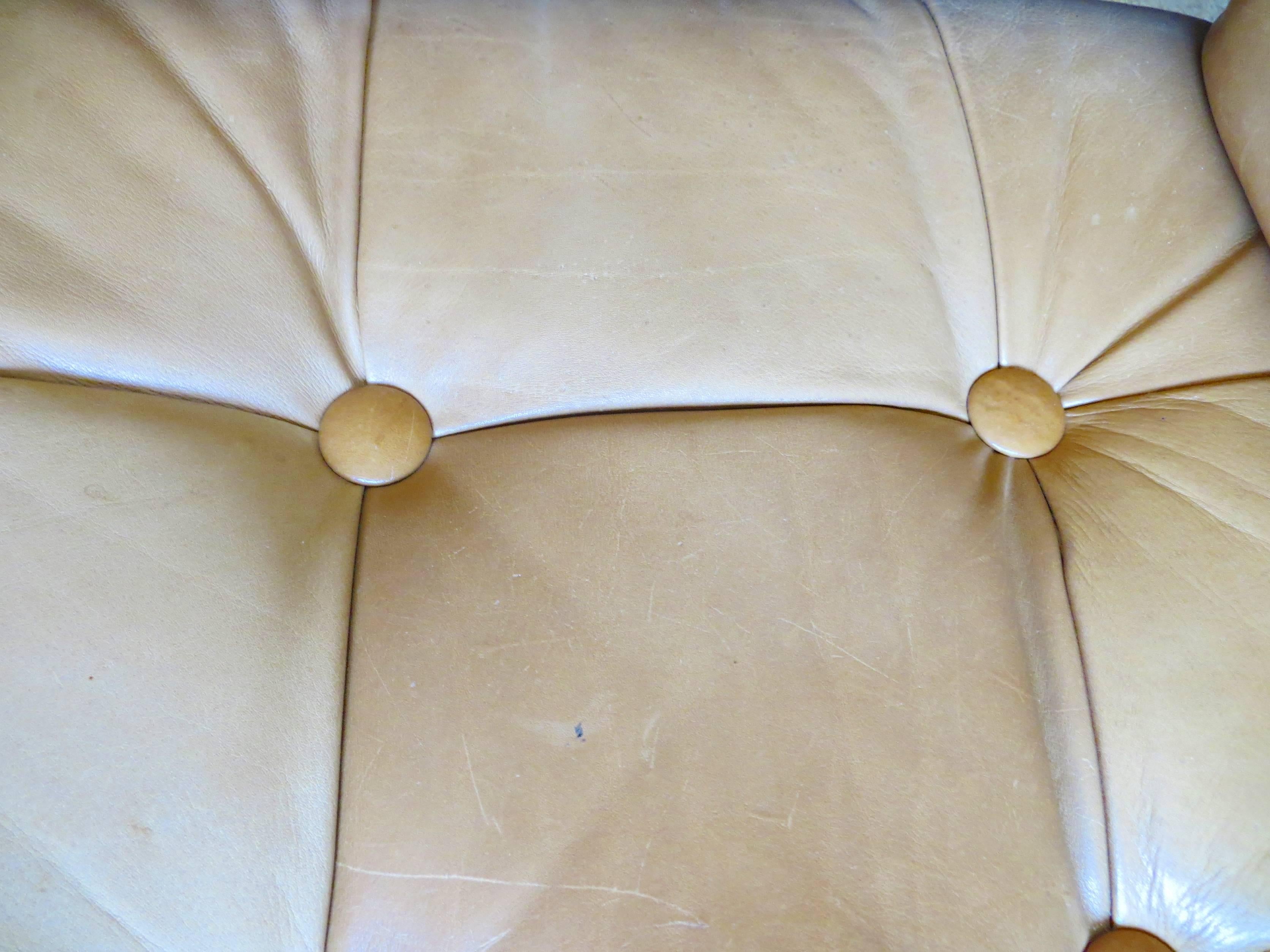 Danish Scandinavian Oak and Leather Cottage Lodge Three-Seat Sofa, 1960s 12