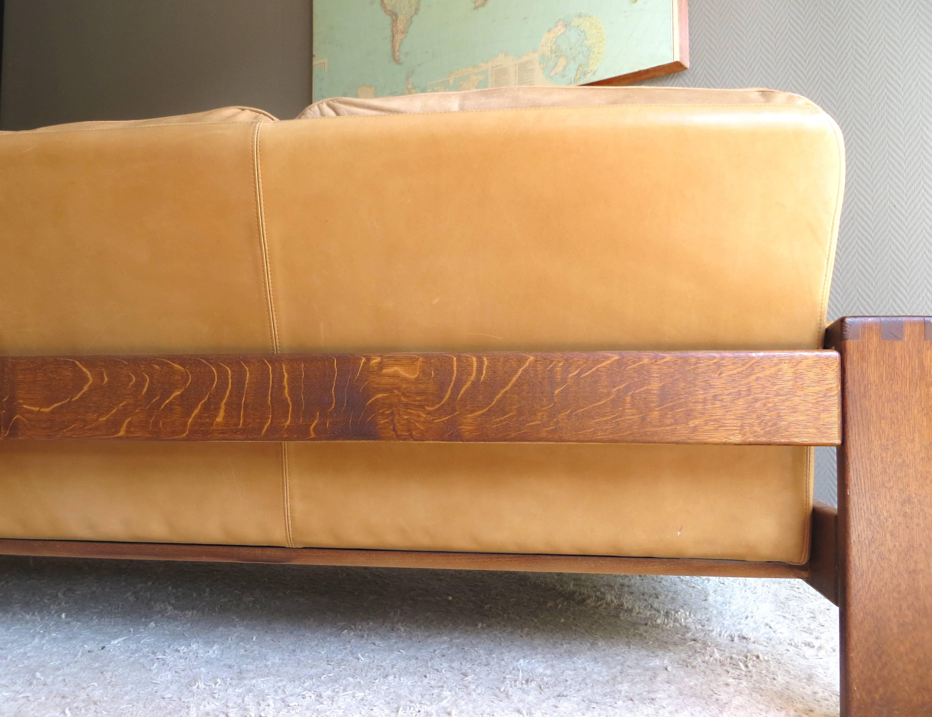 Danish Scandinavian Oak and Leather Cottage Lodge Three-Seat Sofa, 1960s 2
