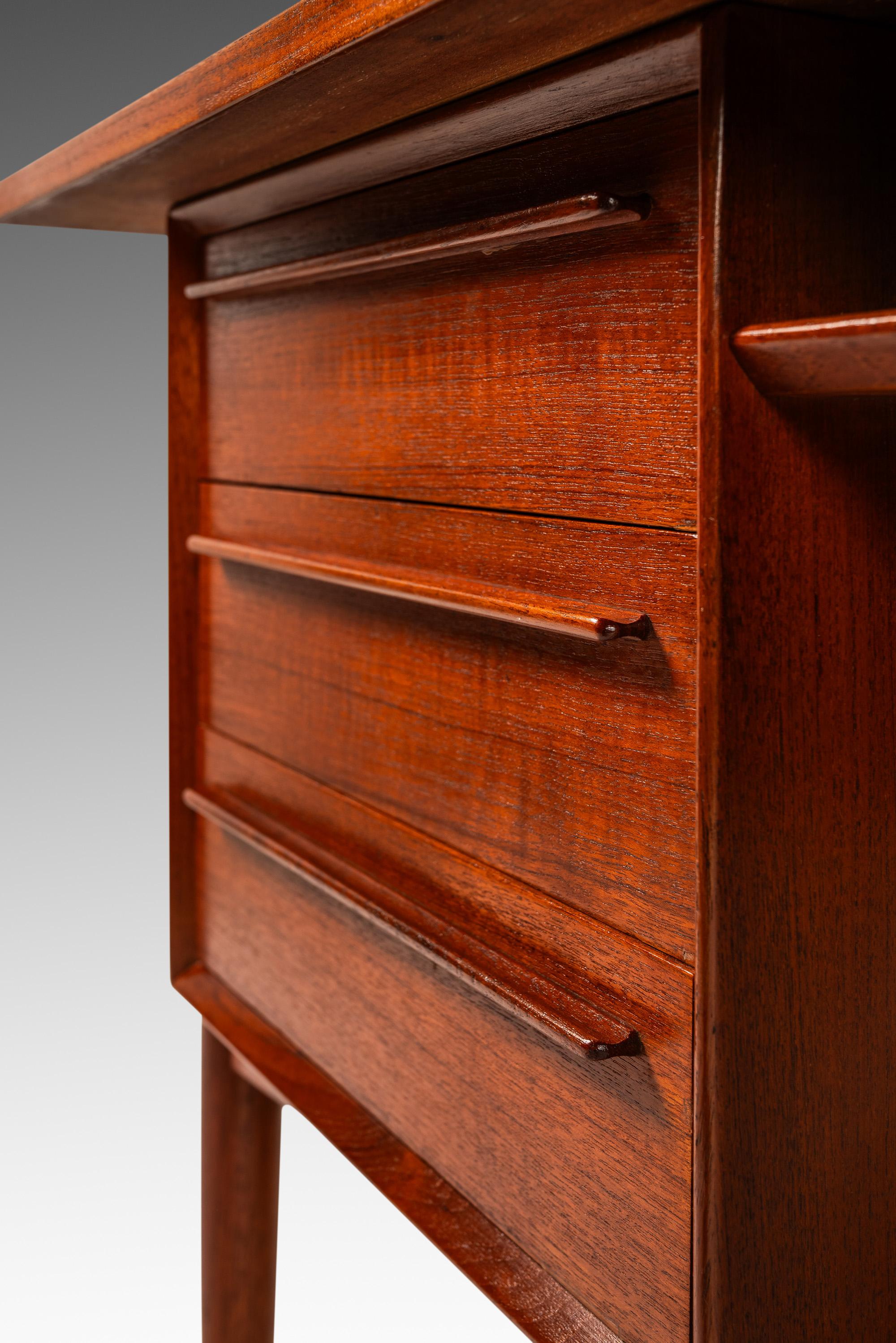 Danish Sculpted Executive Desk by Arne Vodder for H.P. Hansen, Denmark, c. 1960s 9