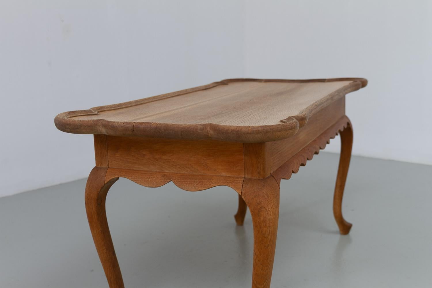 Danish Sculptural Solid Oak Coffee Table by Frits Henningsen, 1940s. For Sale 6