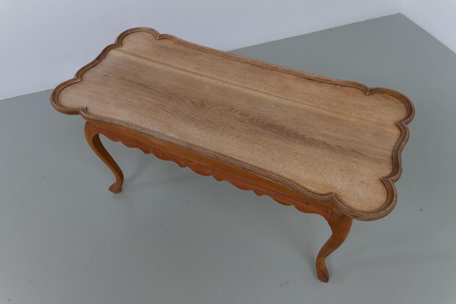 Danish Sculptural Solid Oak Coffee Table by Frits Henningsen, 1940s. For Sale 11
