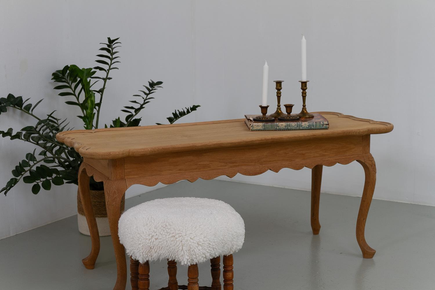 Danish Sculptural Solid Oak Coffee Table by Frits Henningsen, 1940s. For Sale 11