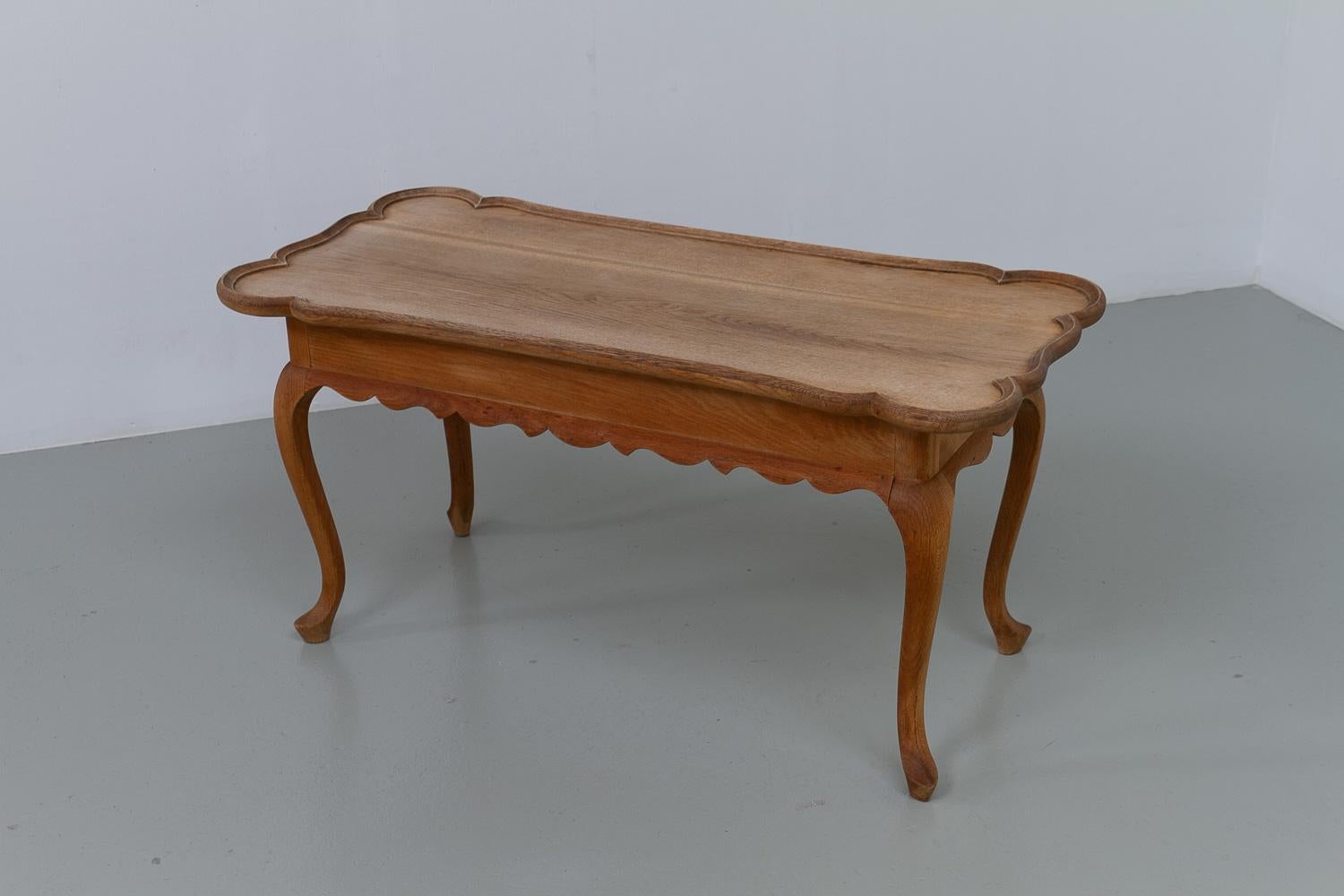 Danish Sculptural Solid Oak Coffee Table by Frits Henningsen, 1940s. For Sale 12