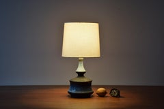 Lampe de table sculpturale danoise Bleu Brown par Helge Bjufstrøm, Modernity Ceramic 1970