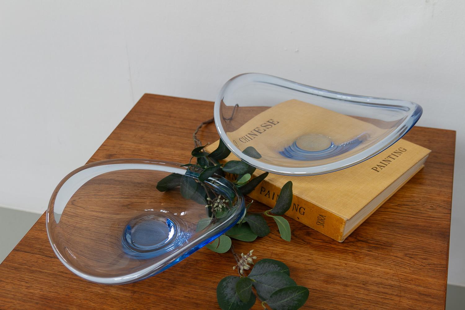 Danish Selandia Fruit Bowls by Per Lütken for Holmegaard, 1960s. Set of 2. For Sale 12