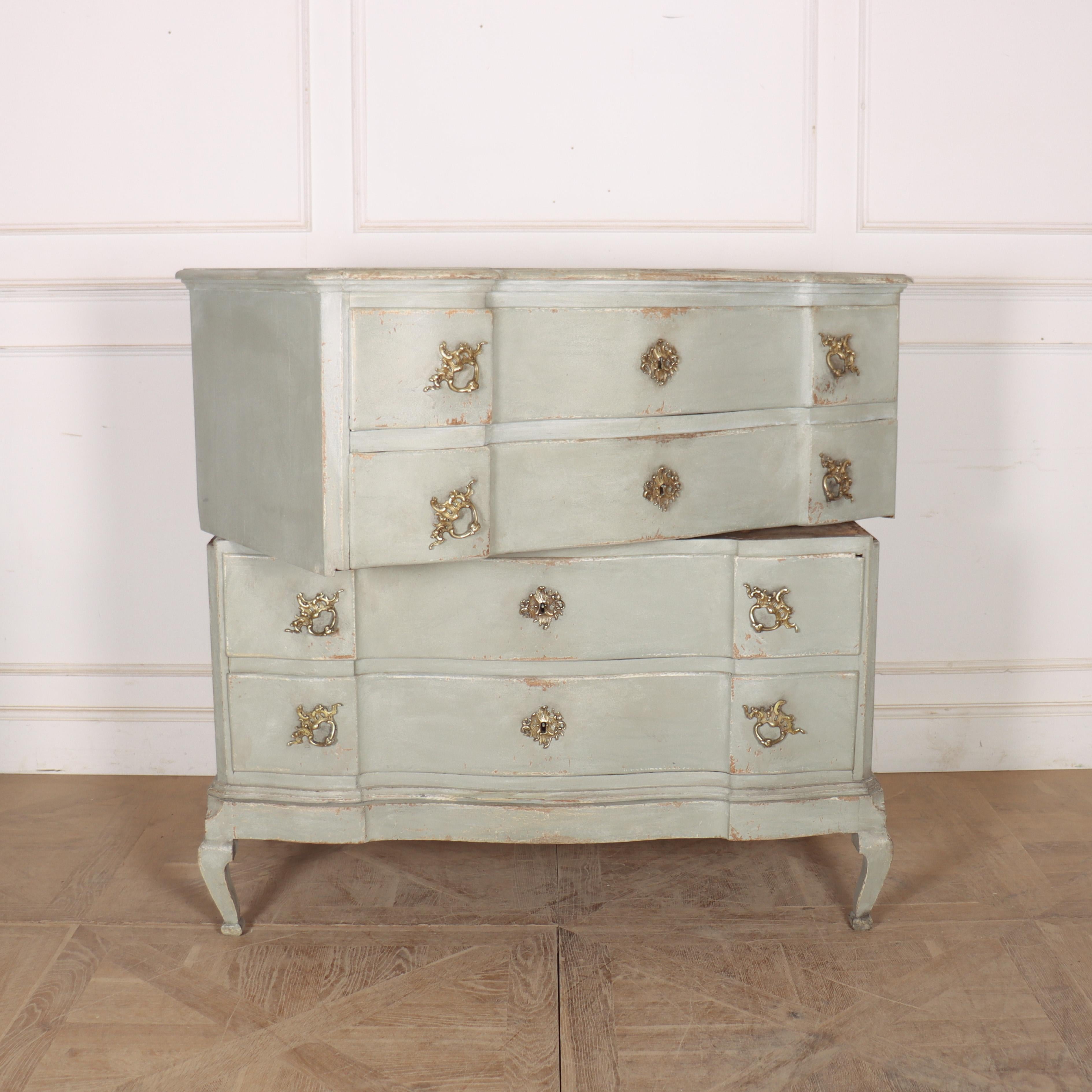 Commode danese a serpentina in vendita 2