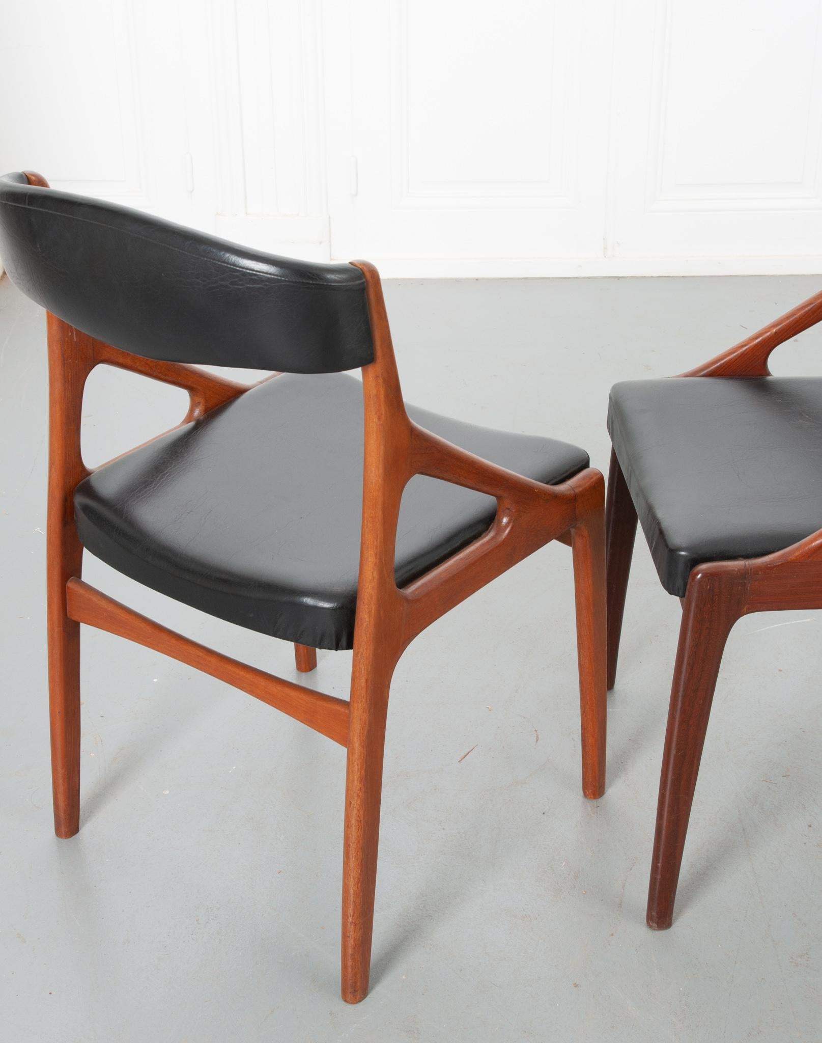 Danish Set of 4 Mid Century Dining Chairs 3