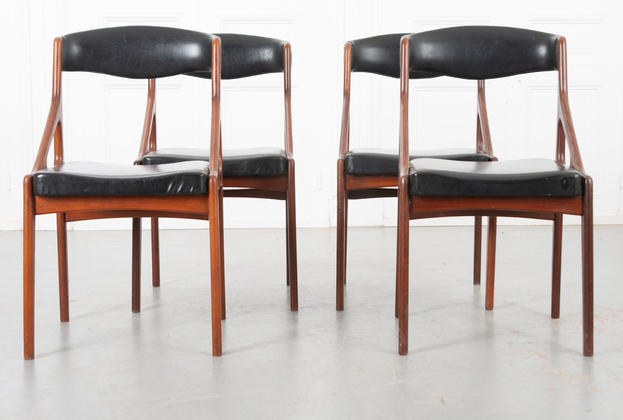 Mid-Century Modern Danish Set of 4 Mid Century Dining Chairs