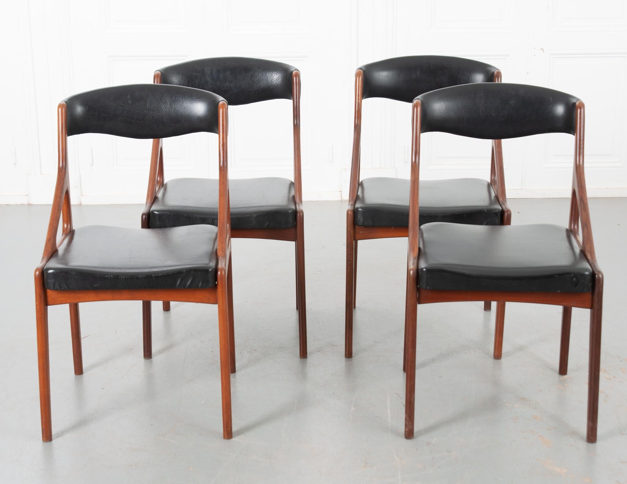 Carved Danish Set of 4 Mid Century Dining Chairs