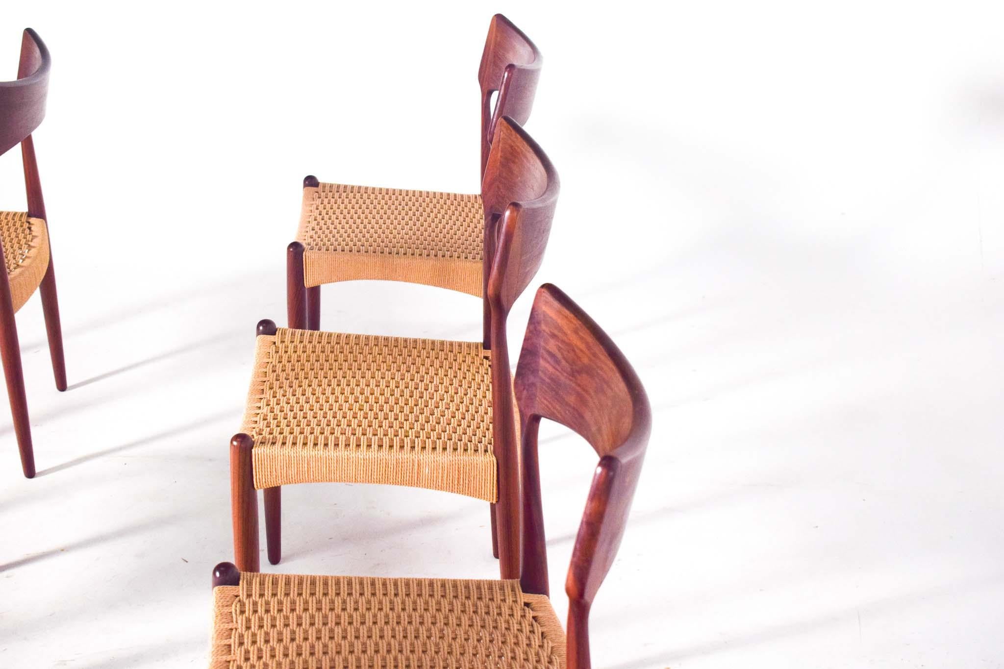 Danois Ensemble danois de 6 chaises de salle à manger produit par Bernhard Pedersen & Son, années 1960 en vente