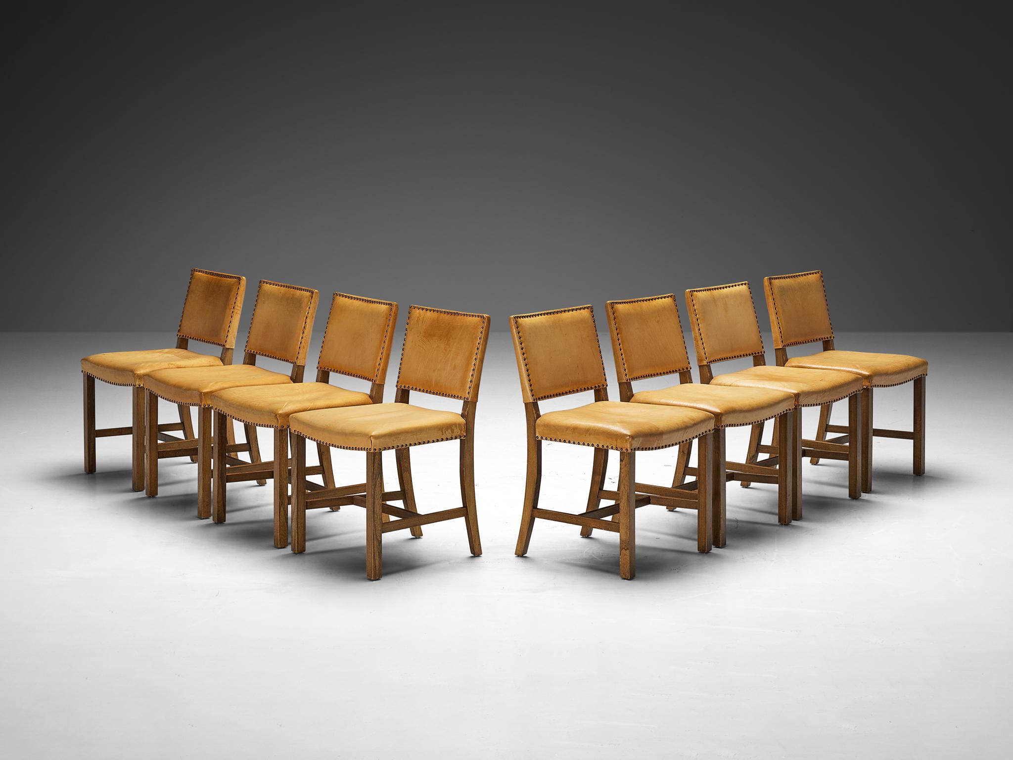 Danish Set of Eight Dining Chairs in Leather and Elm  For Sale 1
