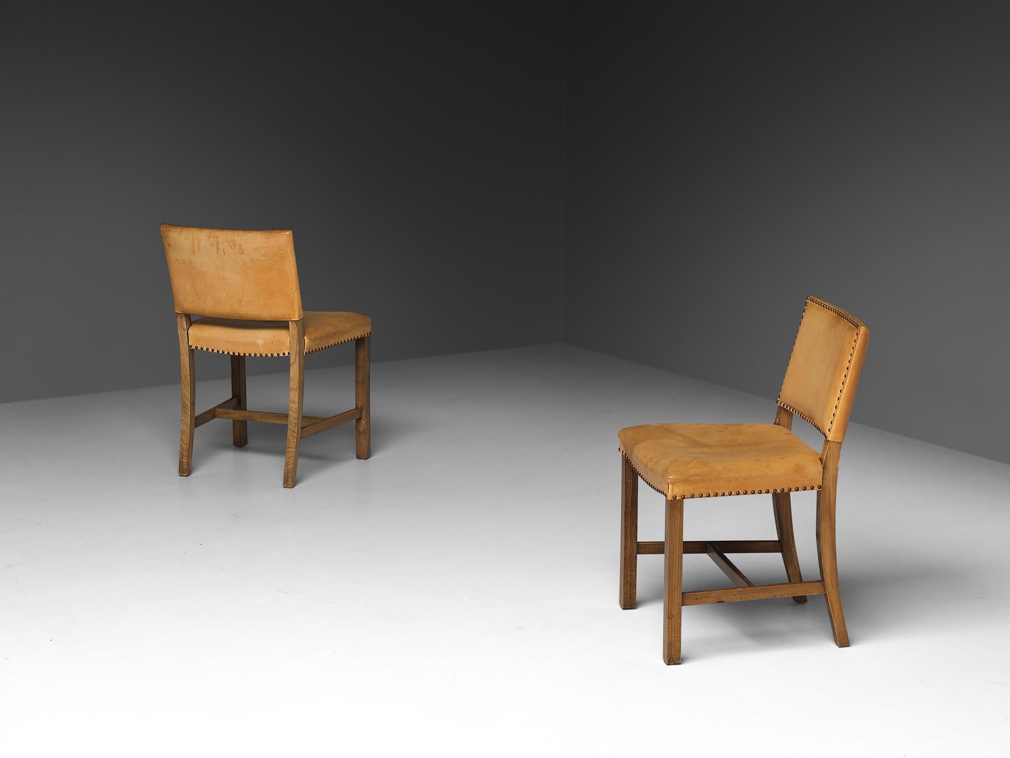 Danish Set of Eight Dining Chairs in Leather and Elm  For Sale 4