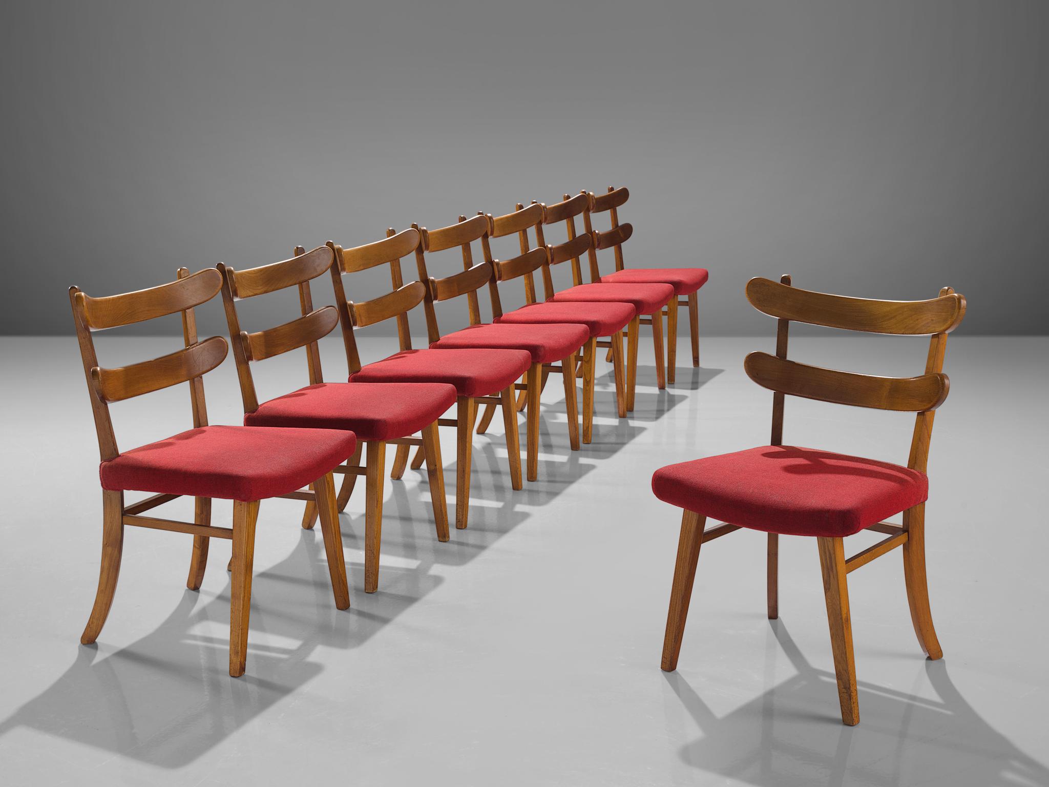 Set of eight dining chairs, elm, wool, Denmark, 1960s 

This set of eight dining chairs in elm features an upholstered red seat in wool. One distinctive trait of this Danish set are the thick curved elm slats that make the back of this chair. The