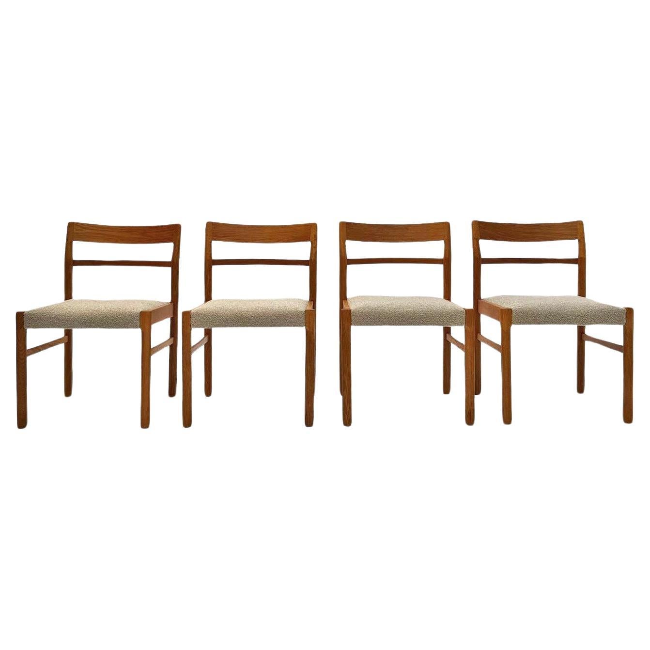 Danish Set of Four Oak and Cream Bouclé Wool Dining Chairs Midcentury, 1960s
