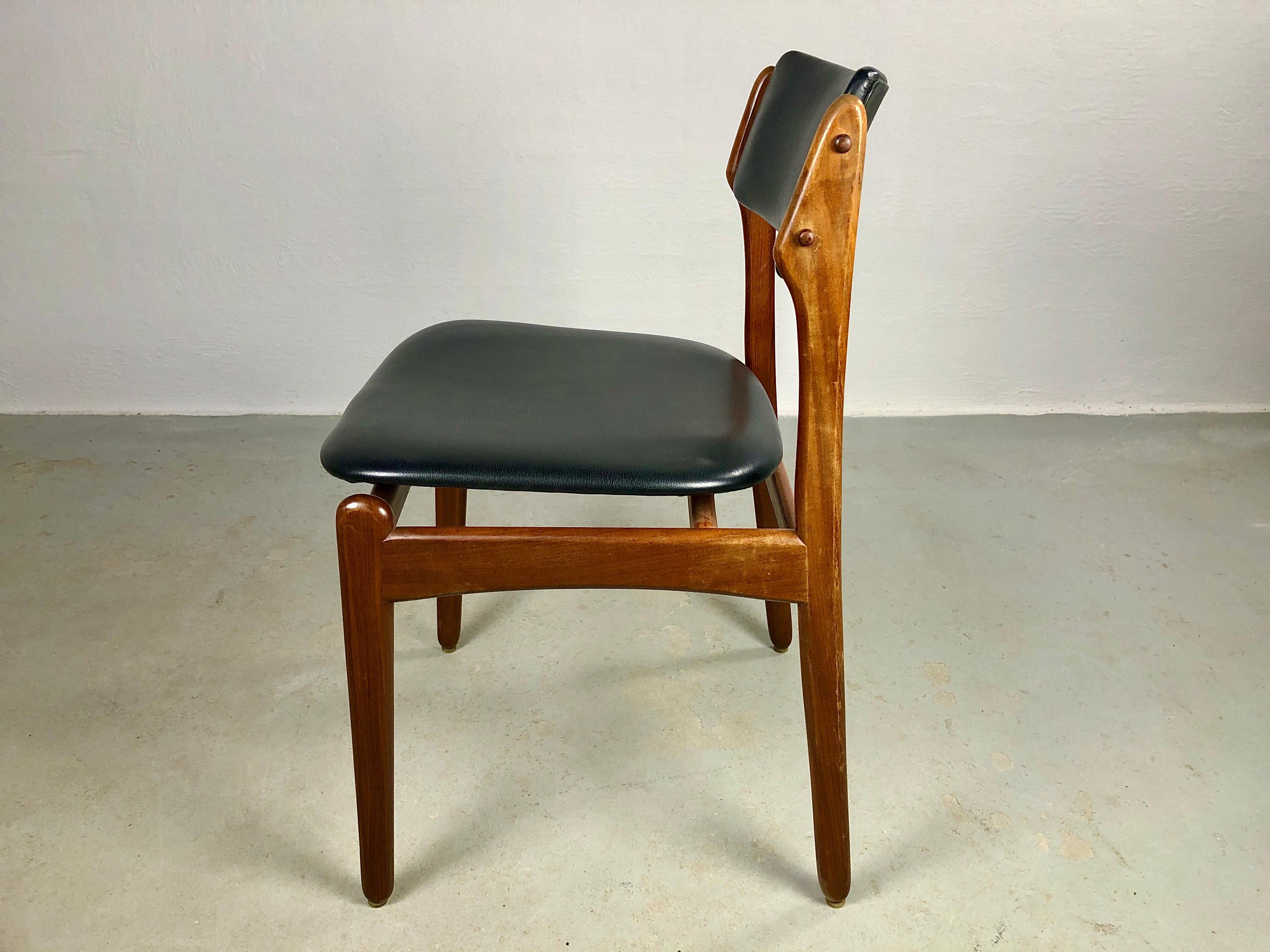 Mid-20th Century Danish Set of Six Fully Restored and Reupholstered Erik Buch Teak Dining Chairs For Sale