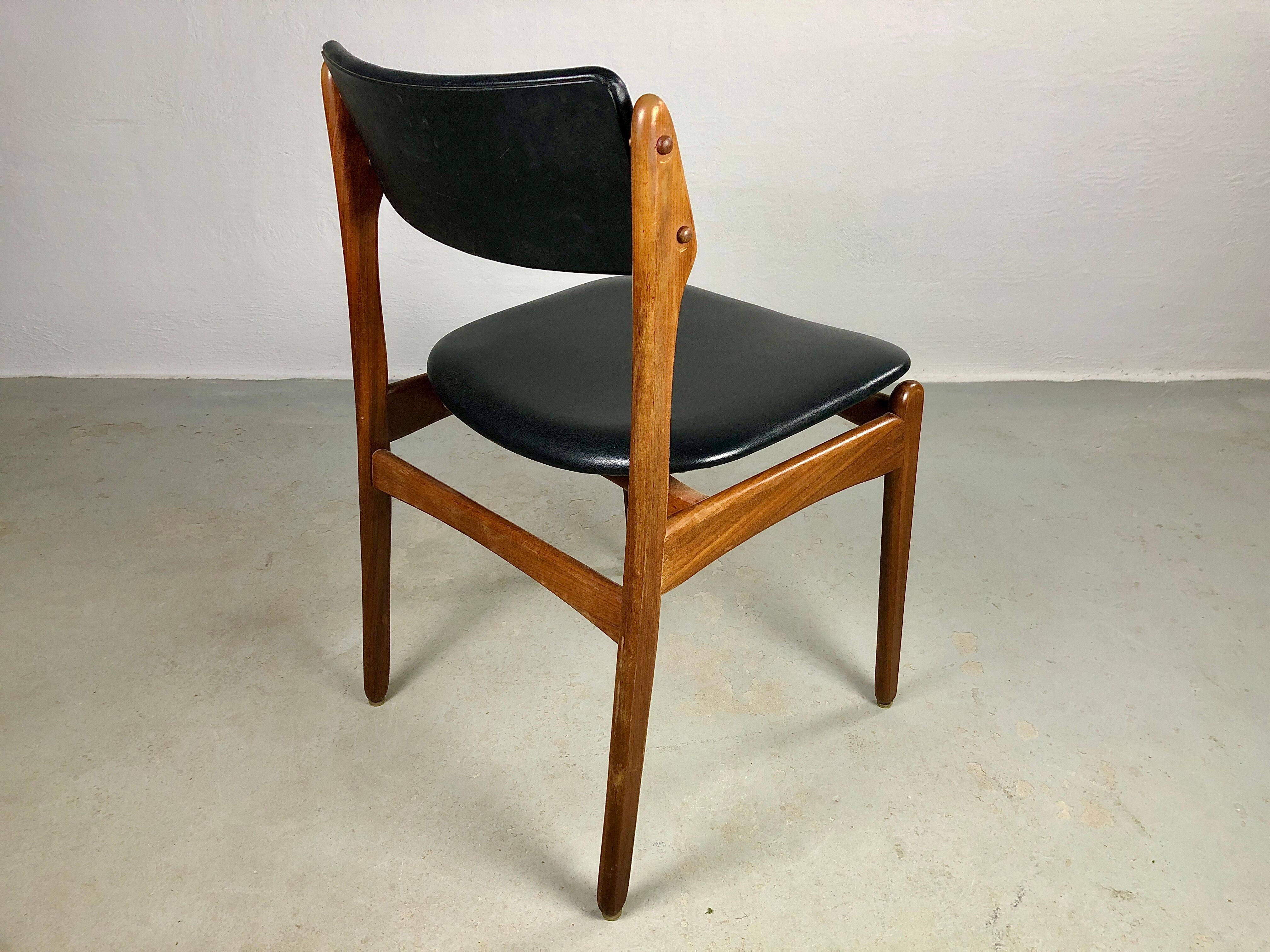 Danish Set of Six Fully Restored and Reupholstered Erik Buch Teak Dining Chairs For Sale 2