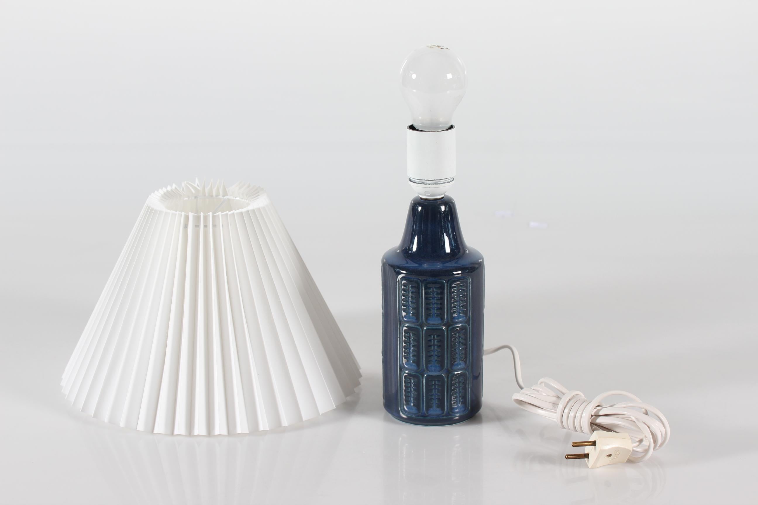 Danish Søholm Small Stoneware Table Lamp Blue by Einar Johansen, Mid-century 60s In Good Condition For Sale In Aarhus C, DK