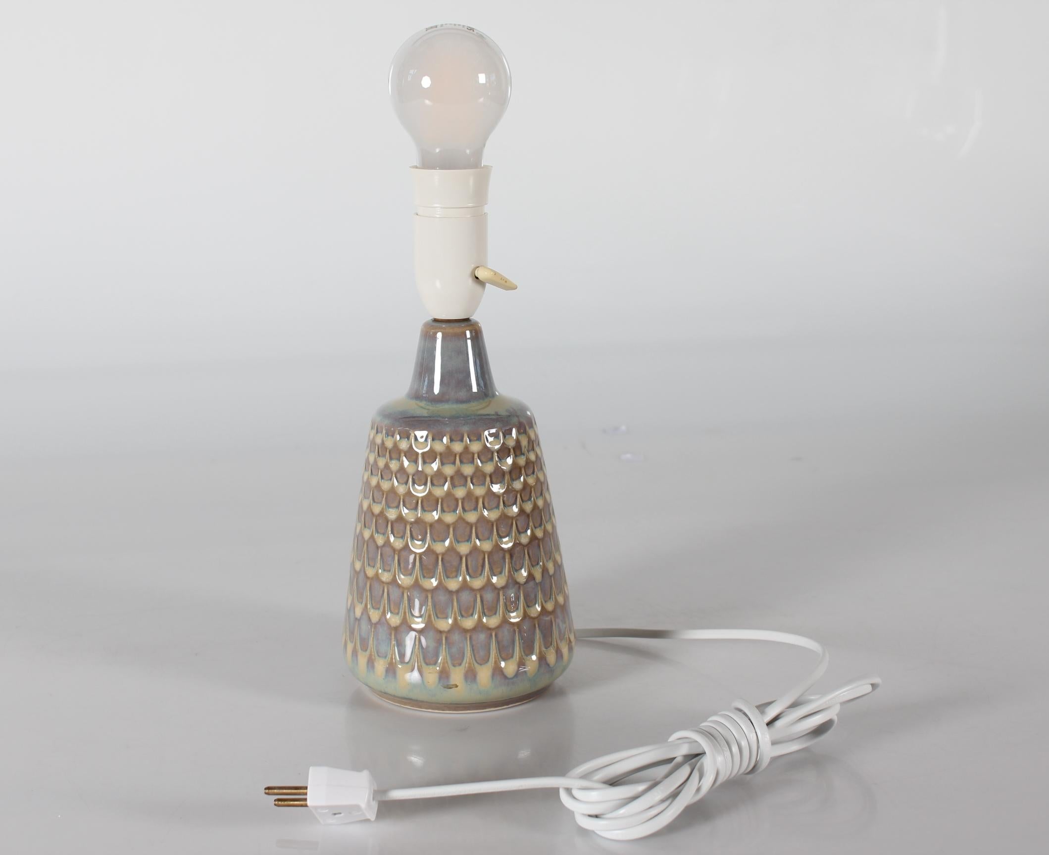 Ceramic Danish Søholm Table Lamp in Einar Johansen Style, Dusty Lilac and Dusty Yellow  For Sale