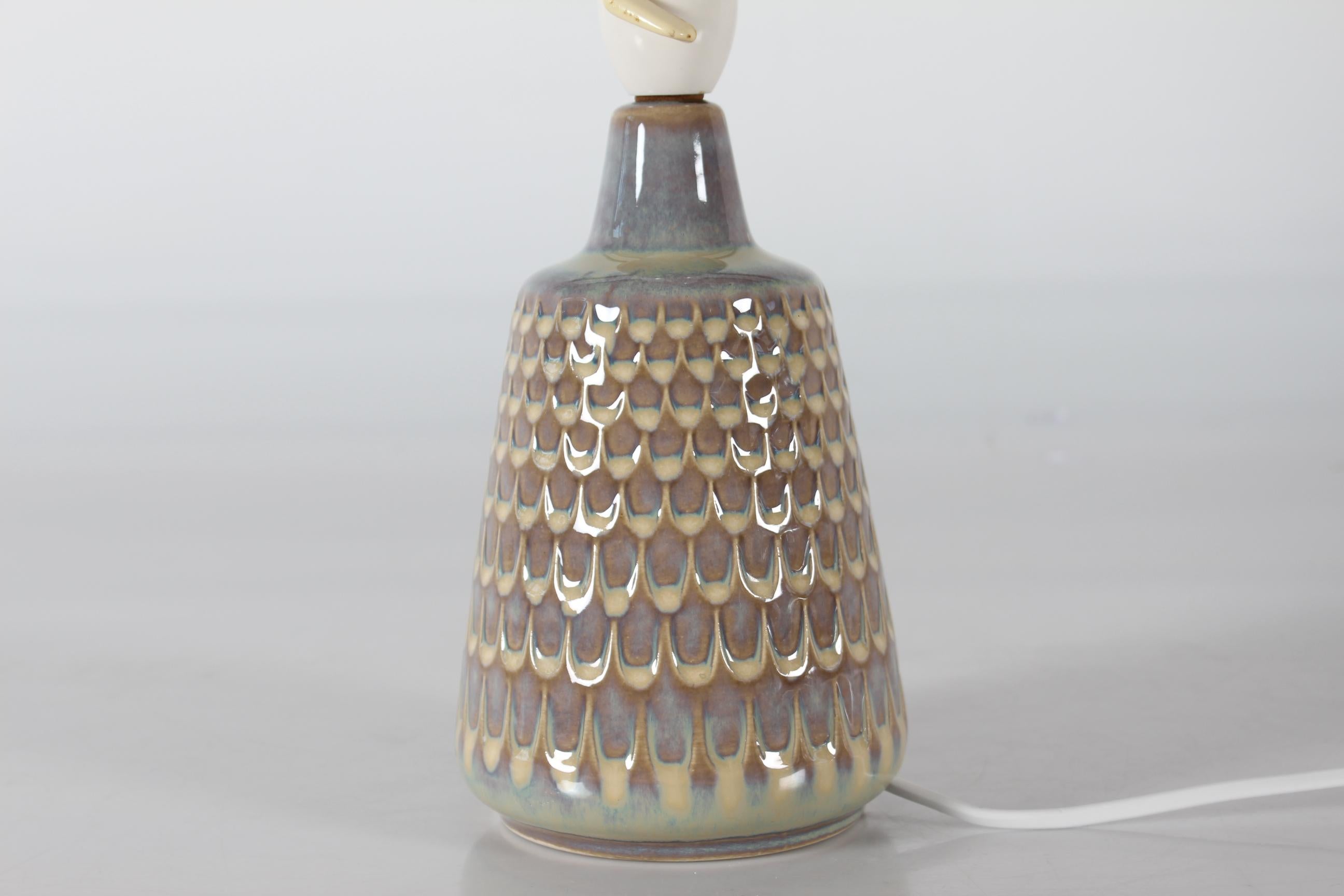 Danish Søholm Table Lamp in Einar Johansen Style, Dusty Lilac and Dusty Yellow  For Sale 3
