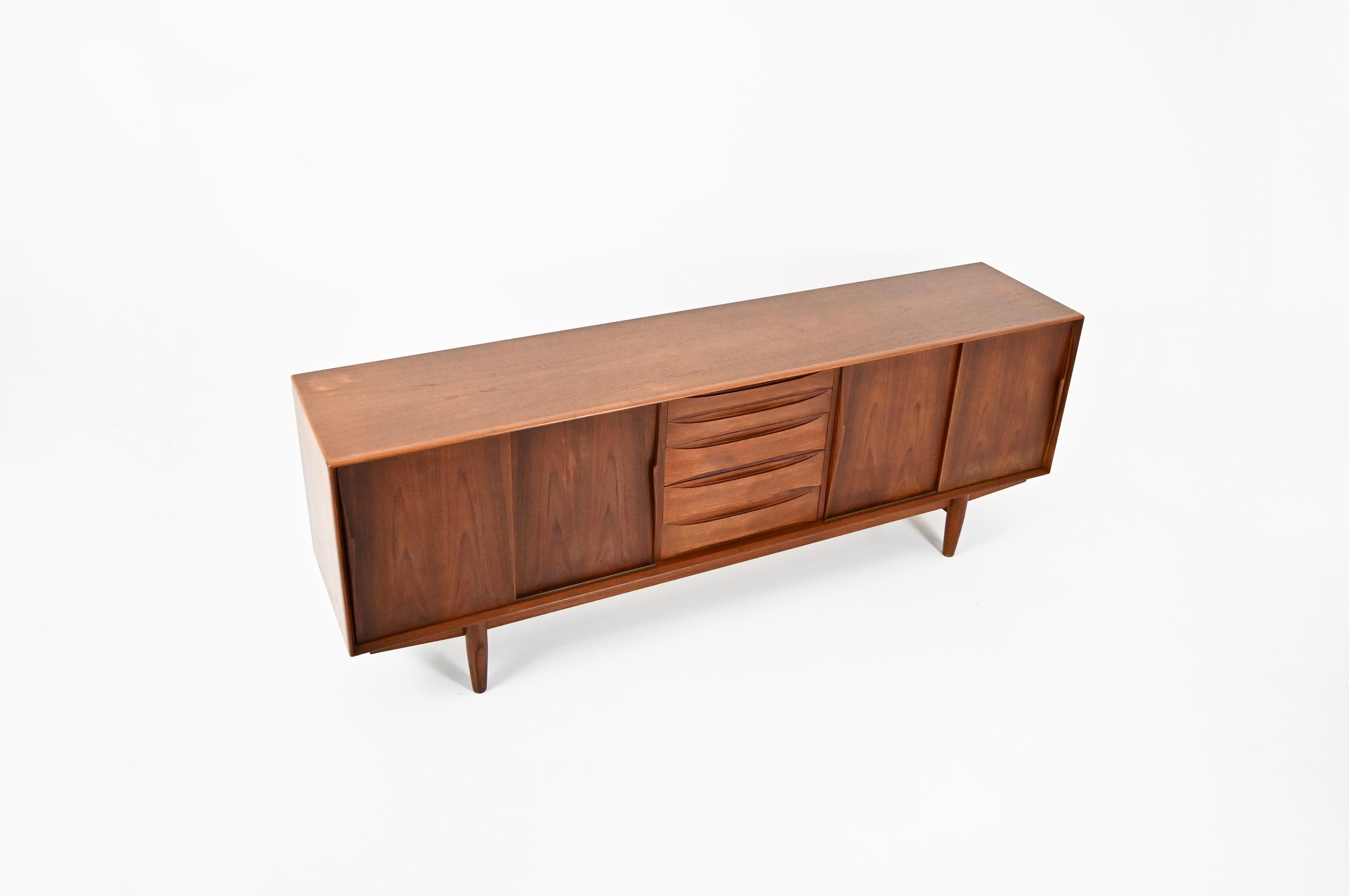 Mid-Century Modern Danish Sideboard by Arne Vodder for Dyrlund, 1960s