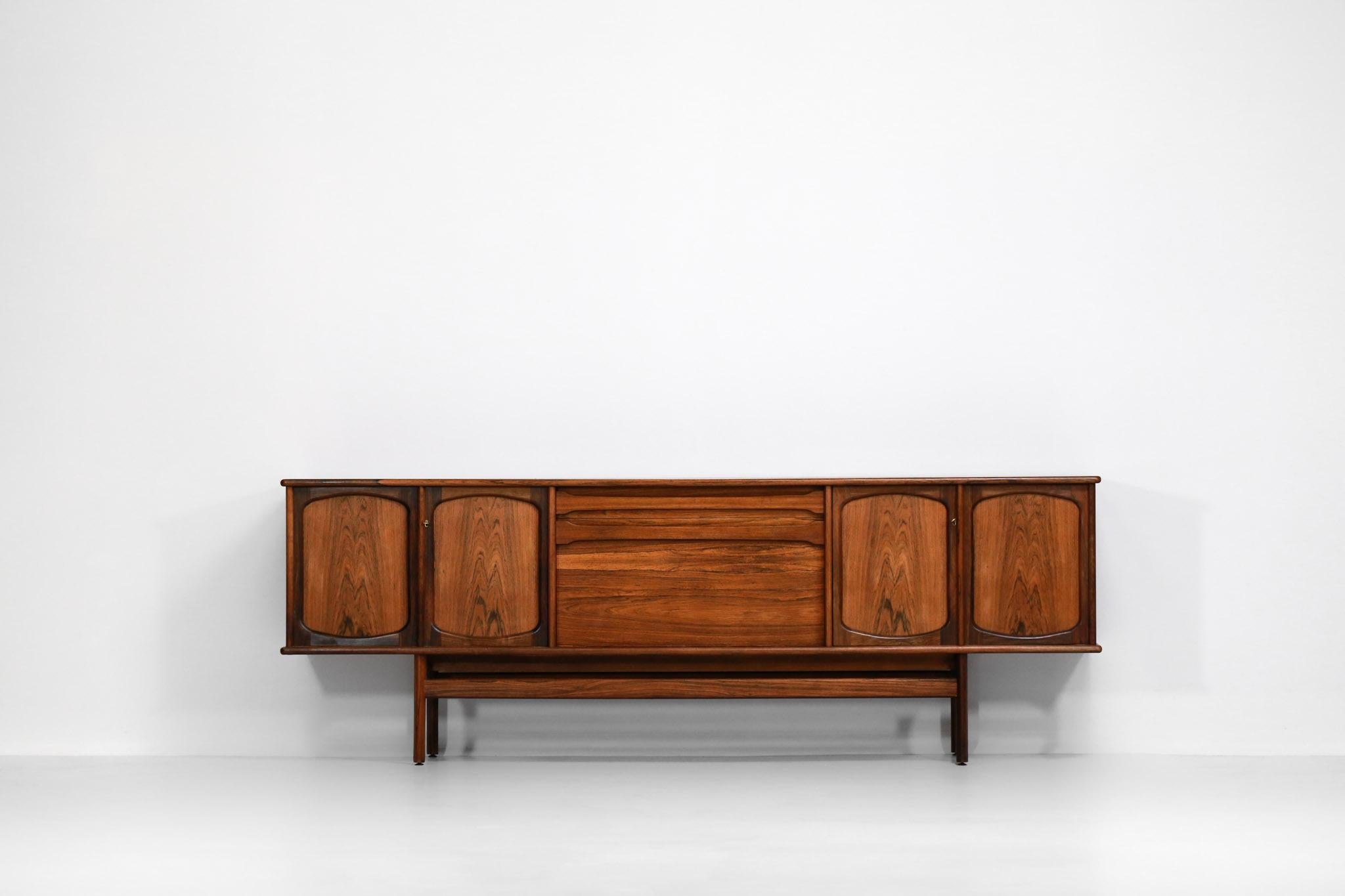 Danish Sideboard by Designer Gerhard Berg in Rosewood Scandinavian Norway Design In Good Condition In Lyon, FR