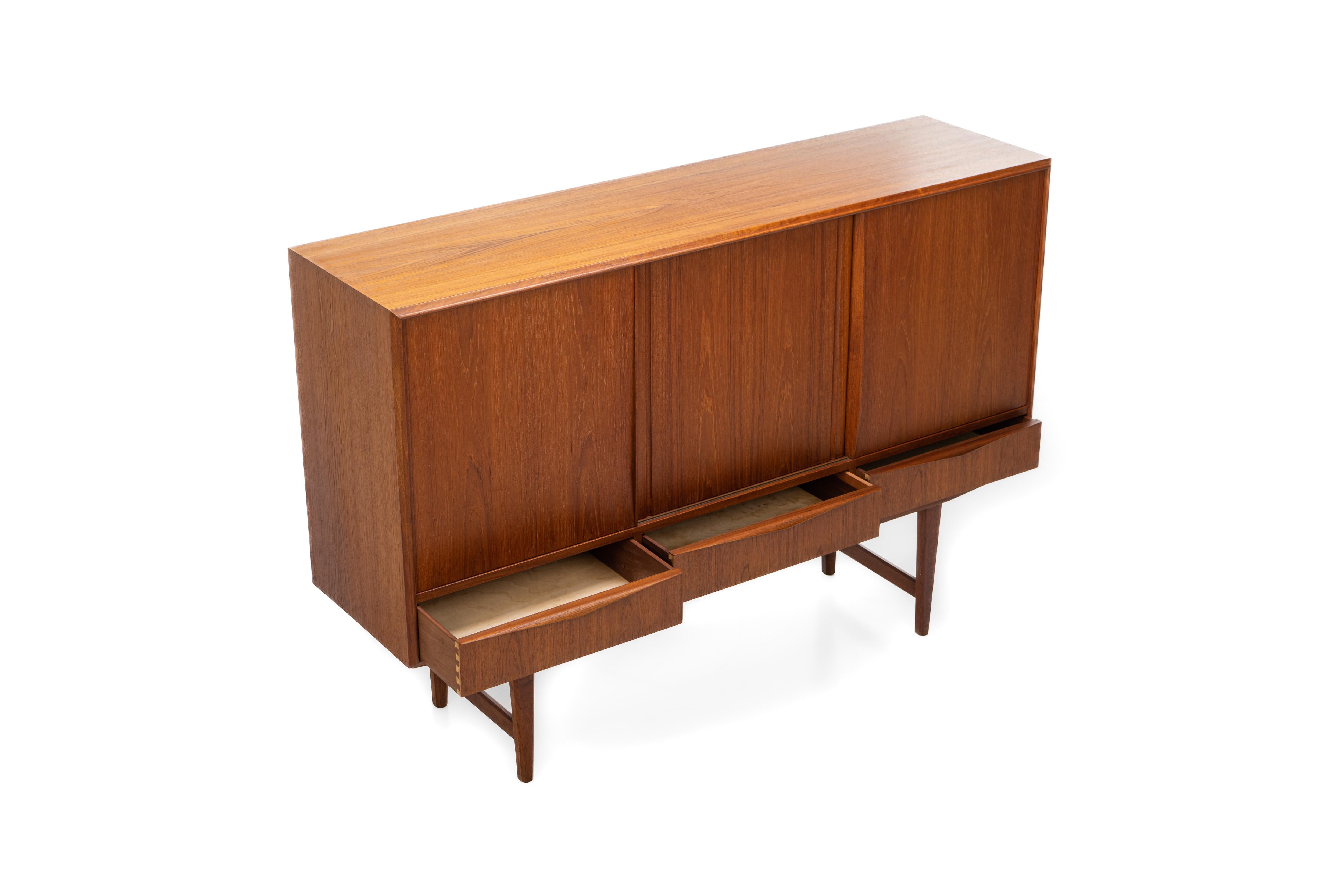 Danish Sideboard by EW Bach for Sejling Skabe, 1960s 6
