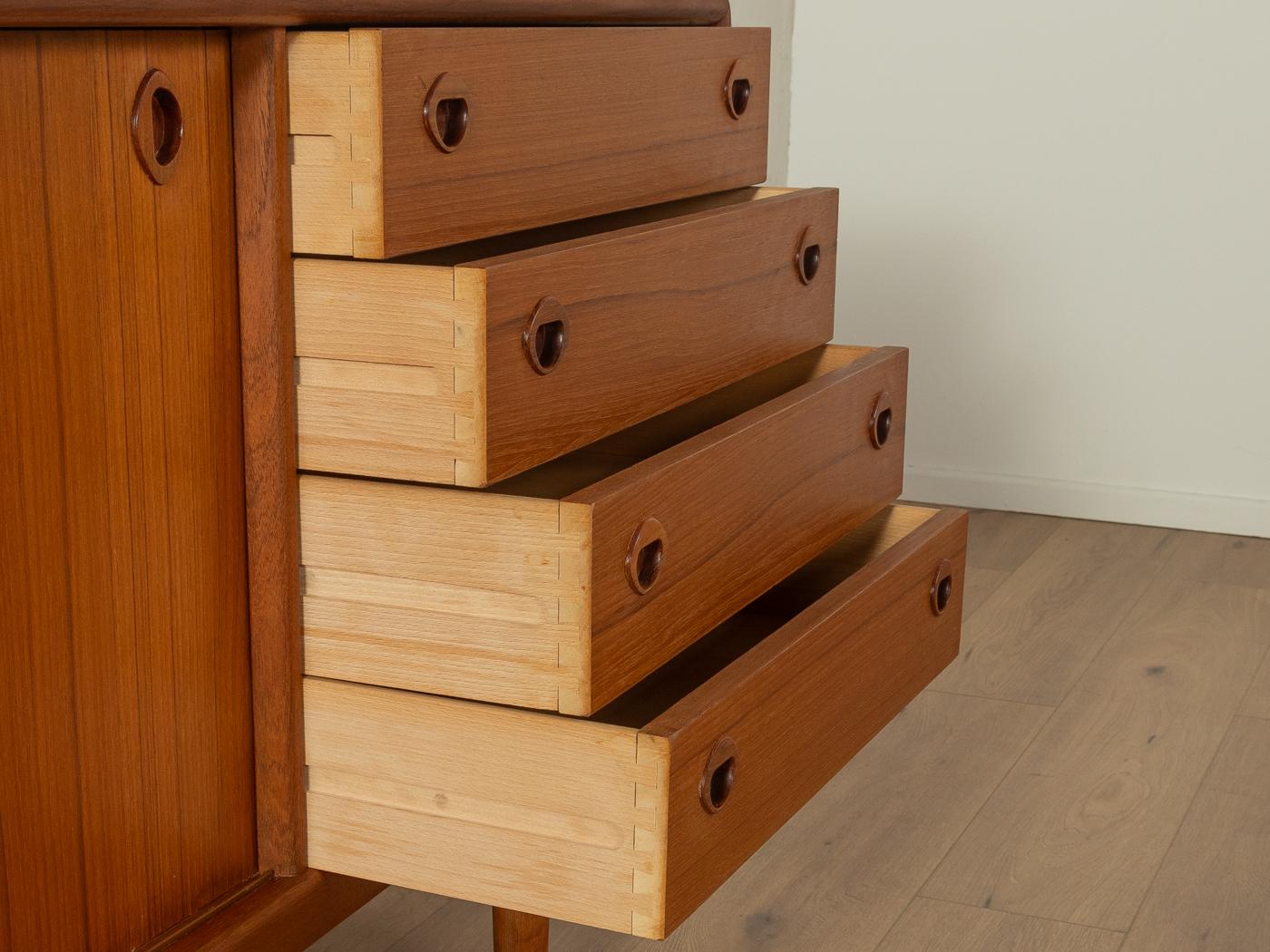 Teak Credenza danese di H. H. Hansen, anni '60 in vendita