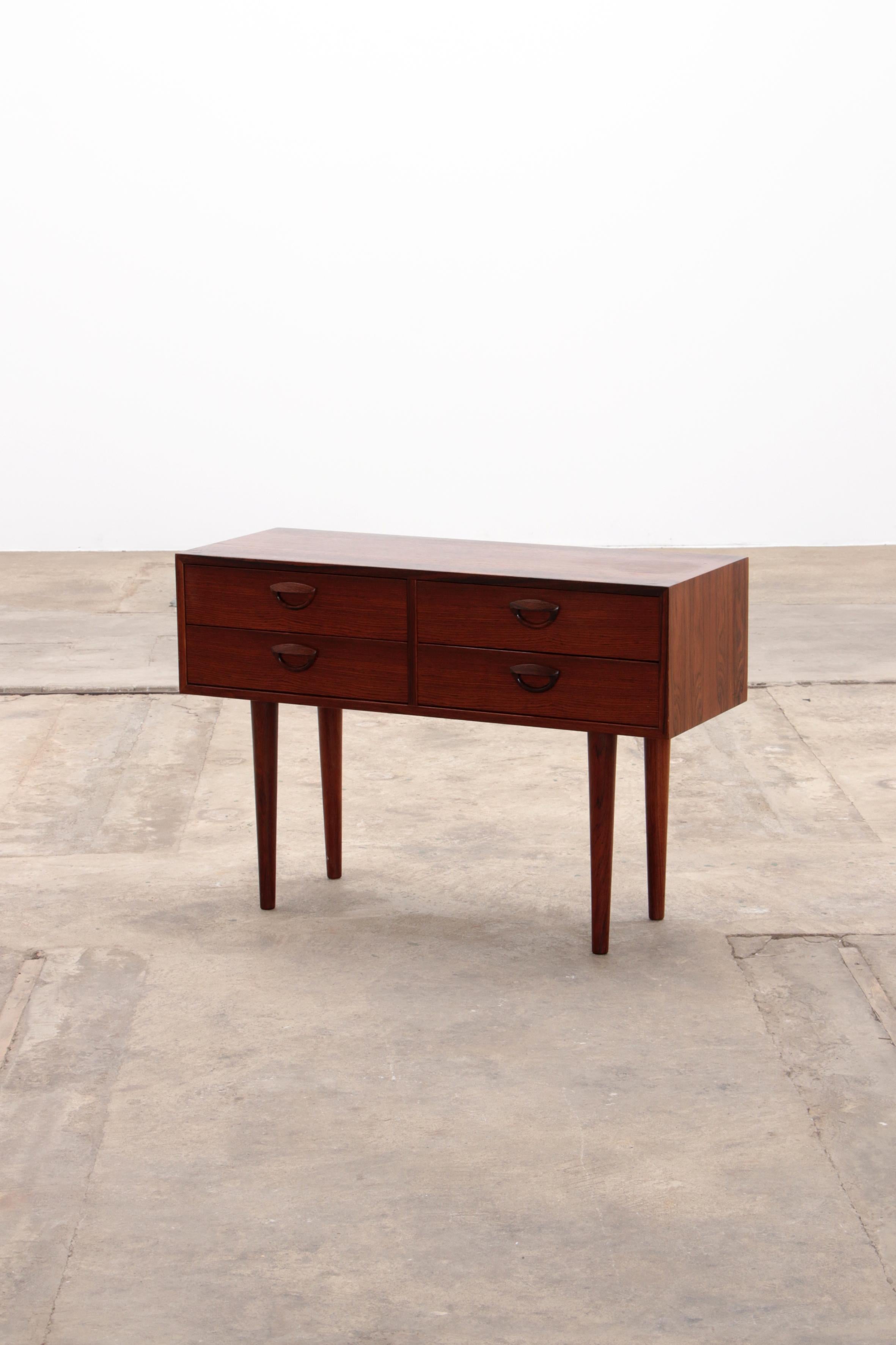 Danish Sideboard by Kai Kristiansen for FM Møbler, 1960s


Special chest of drawers designed by the Dane Kai Kristiansen for the Feldballe Møbelfabrik.

Vintage cabinet made of teak wood with 4 drawers.

The vintage chest of drawers is designed in