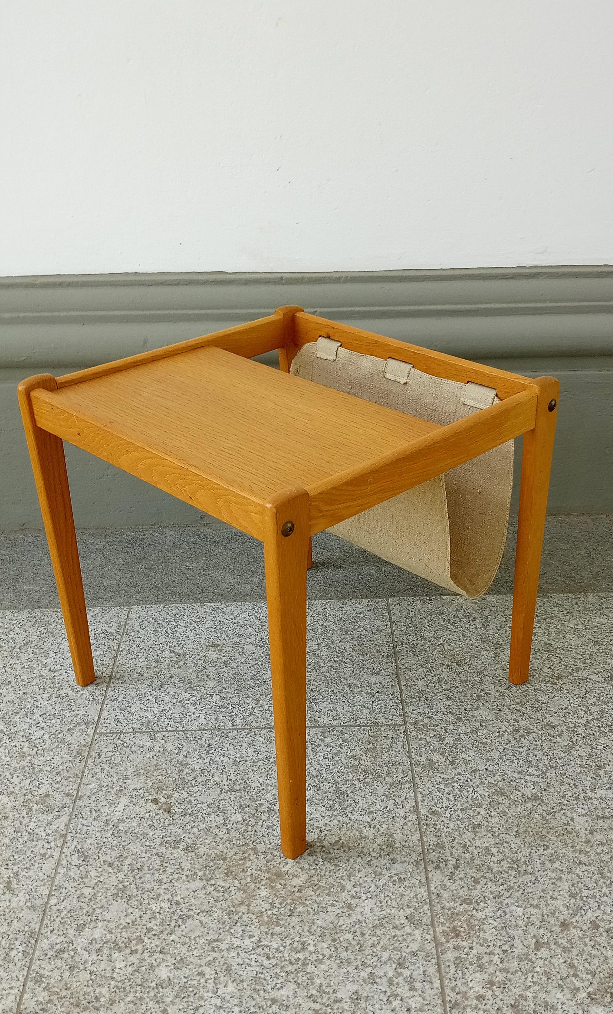 Mid-20th Century danish sidetable in birch by BRDR Furbo For Sale