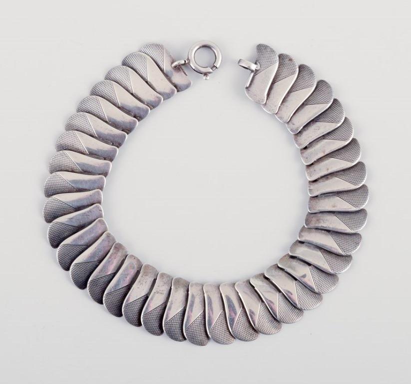 Orfèvre danois. Bracelet moderniste en argent. Design/One élégant. en vente 1
