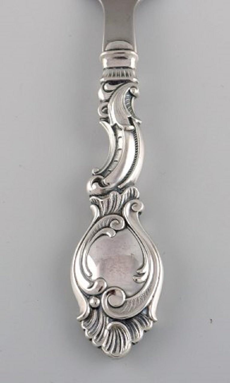 Danish Silversmith, Three Serving Parts in Silver, Rococo Style, 1940s In Excellent Condition For Sale In Copenhagen, DK
