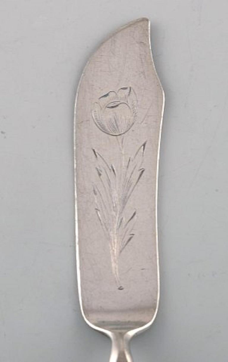 Art Deco Danish Silversmith, Two Antique Fish Knives in Silver 830, with Flower Chisels For Sale