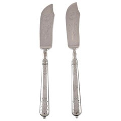 Danish Silversmith, Two Antique Fish Knives in Silver 830, with Flower Chisels