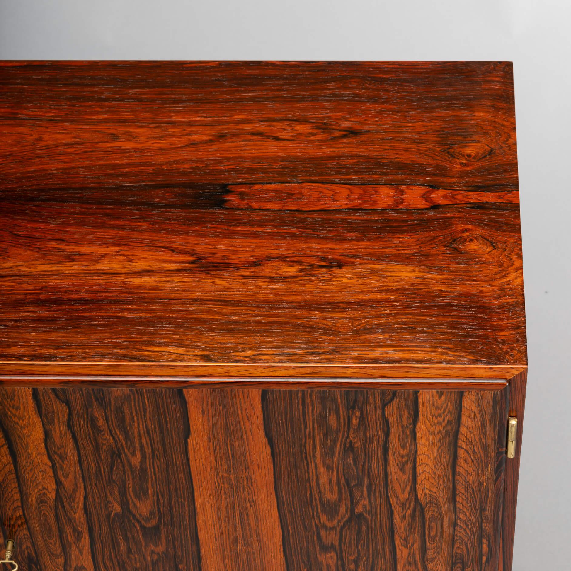 Piccola credenza danese in palissandro di Carlo Jensen per Hundevad & Co., anni '60 in vendita 9