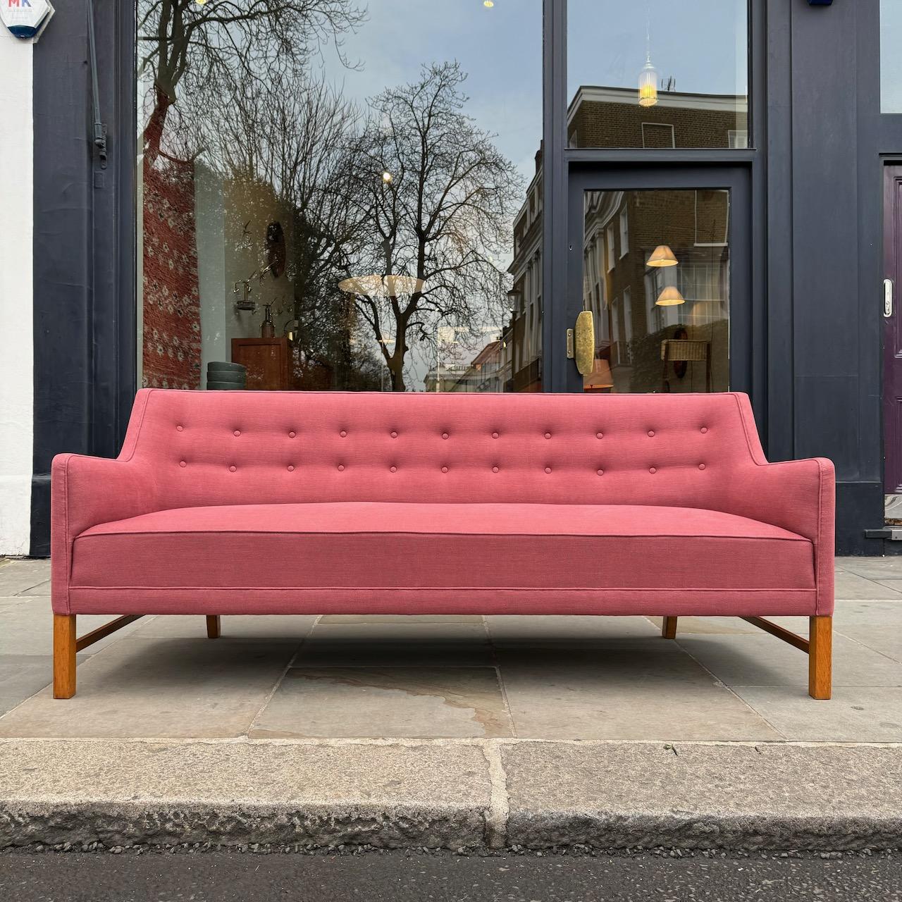 Dänisches Sofa, 1950er Jahre im Zustand „Relativ gut“ im Angebot in London, GB