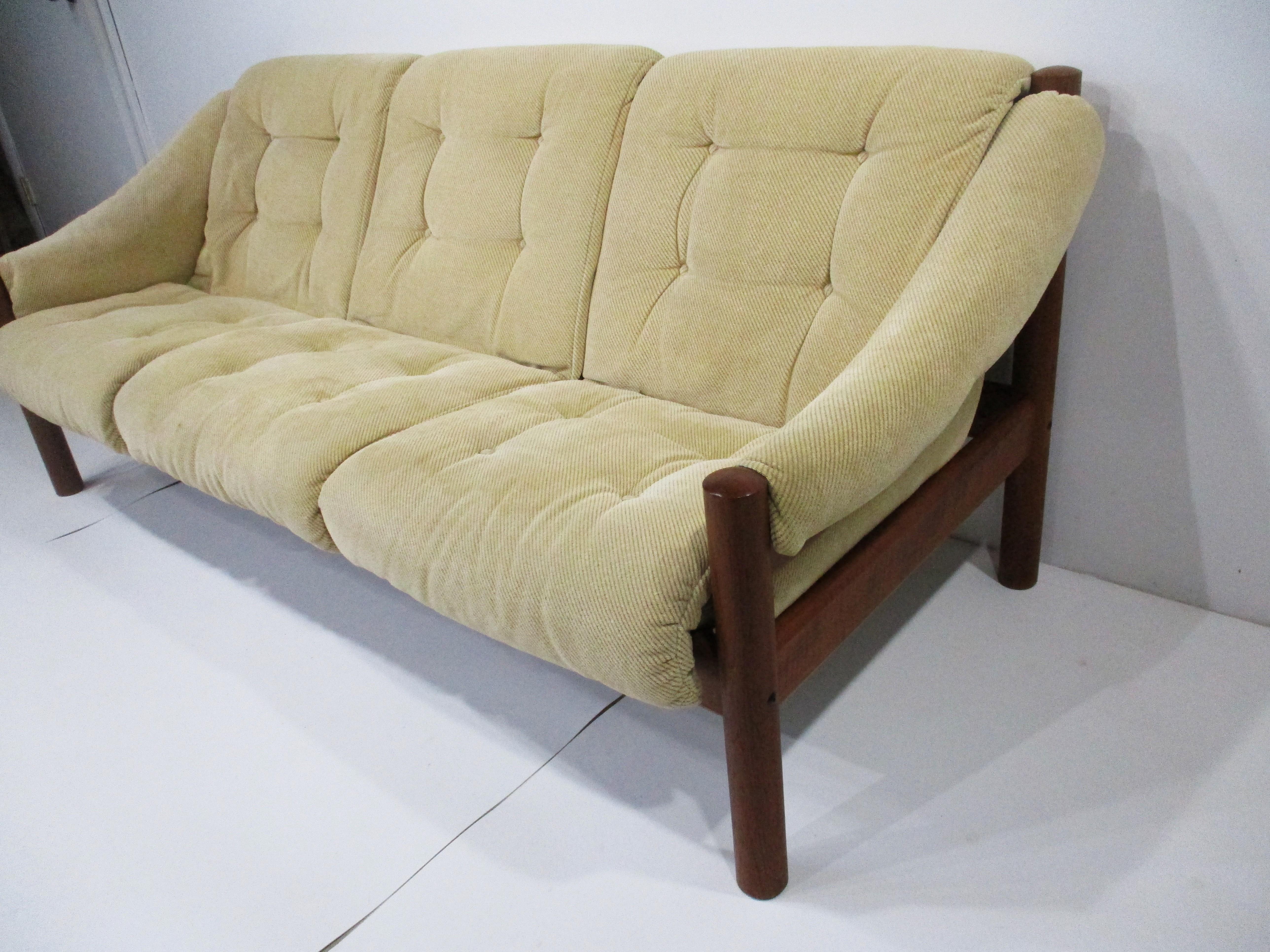 Mid-Century Modern Canapé danois Domino Mobler Denmark dans le style de H.P. Hansen en vente