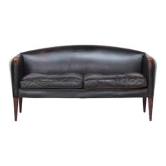 Dänisches Sofa von Illum Wikkelsø für Holger Christiansen:: Dänemark:: 1960er Leder