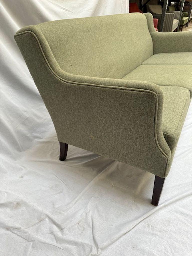 Canapé de style Frits Henningsen Bon état - En vente à Los Angeles, CA