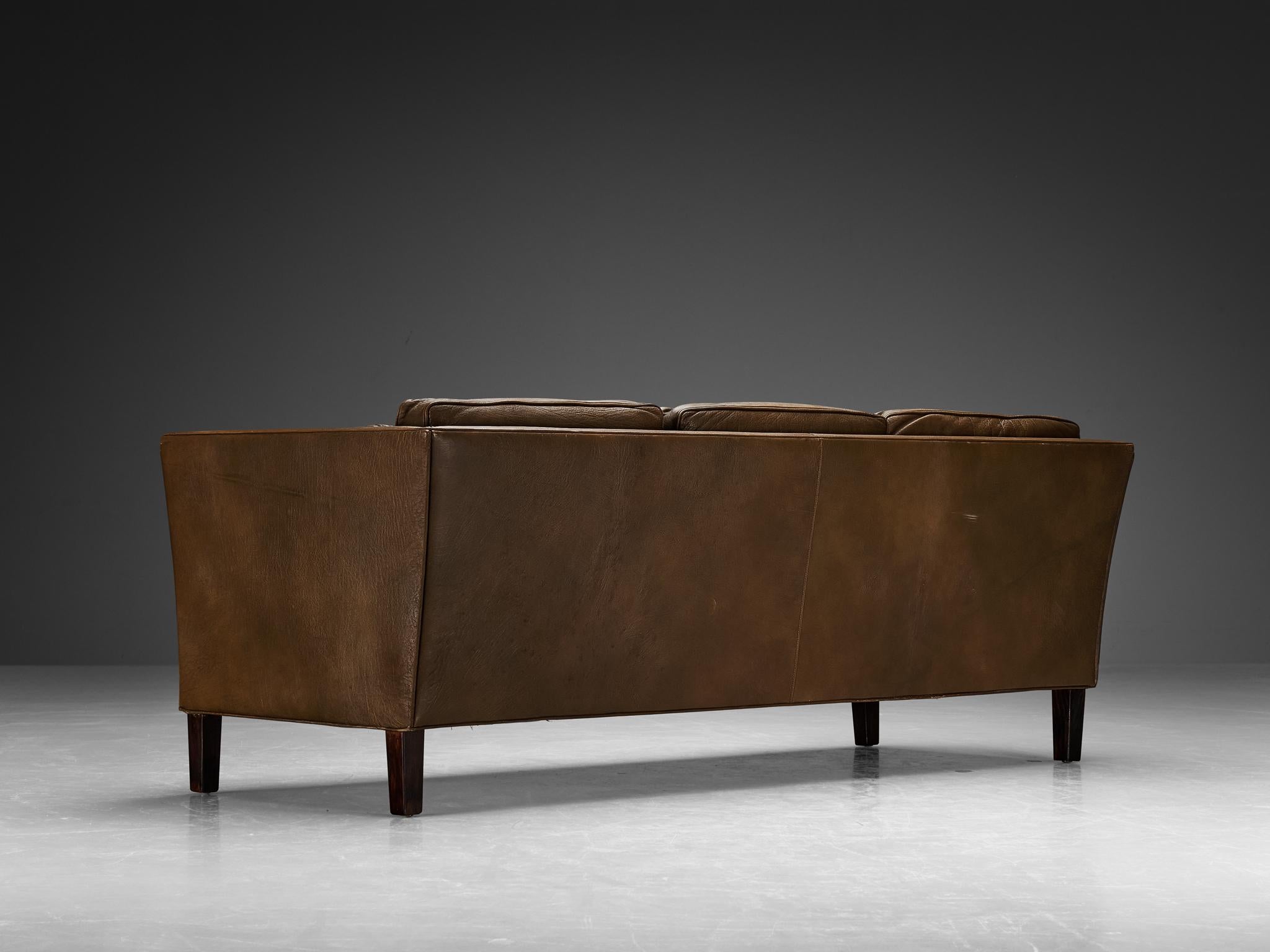 Dänisches Sofa aus braunem Leder  im Angebot 3